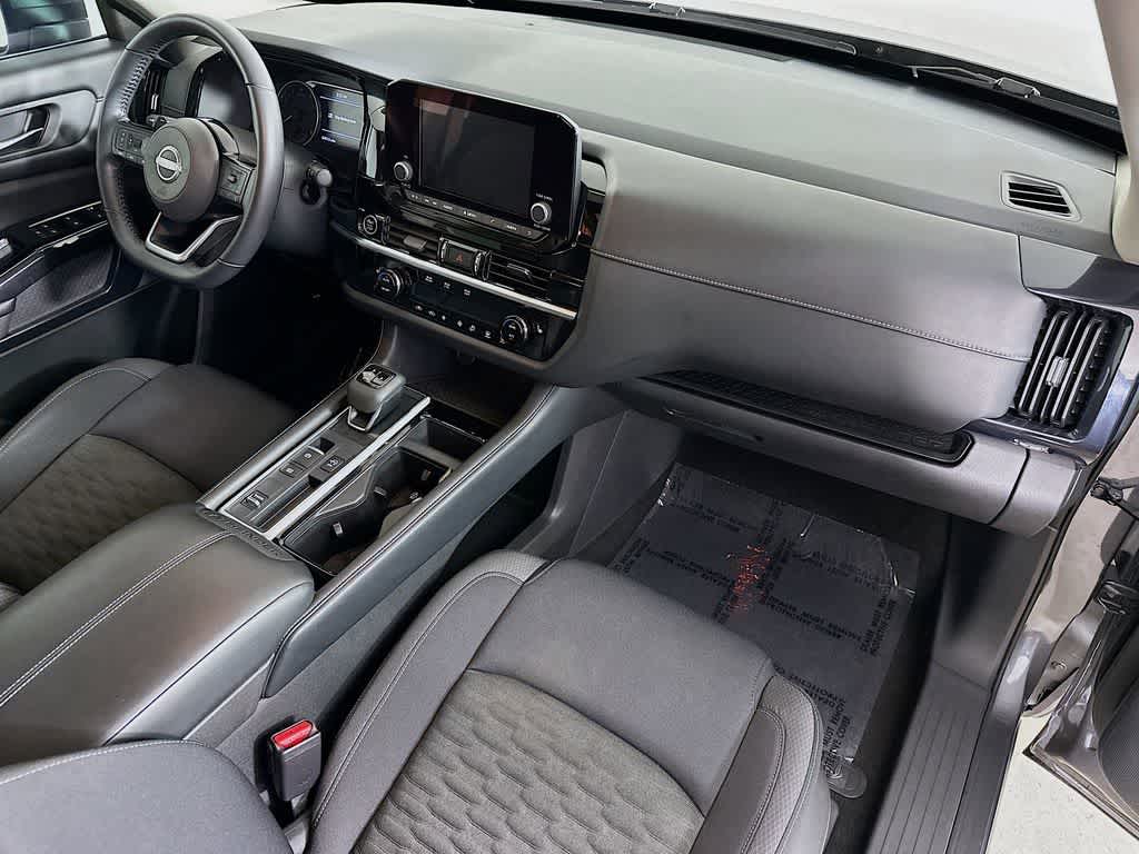 Thumbnail: 2022 Nissan Pathfinder - 34