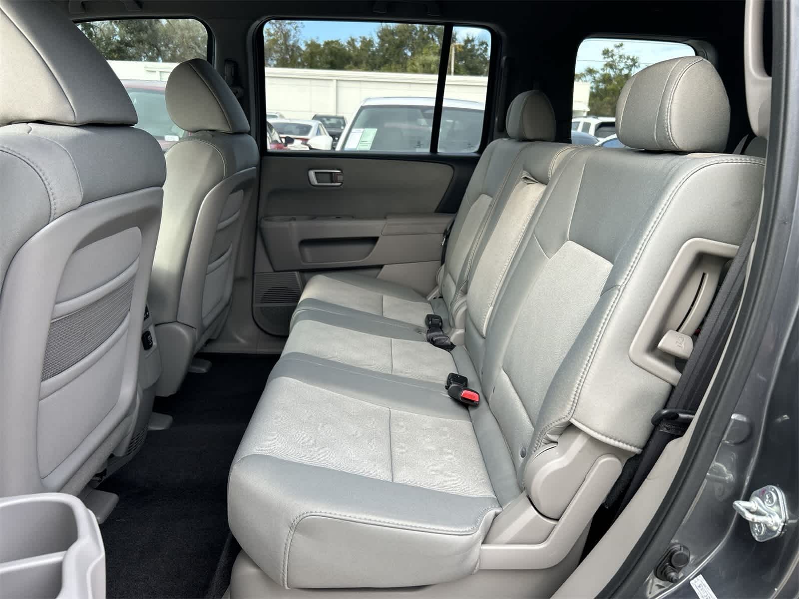 Thumbnail: 2011 Honda Pilot - 13