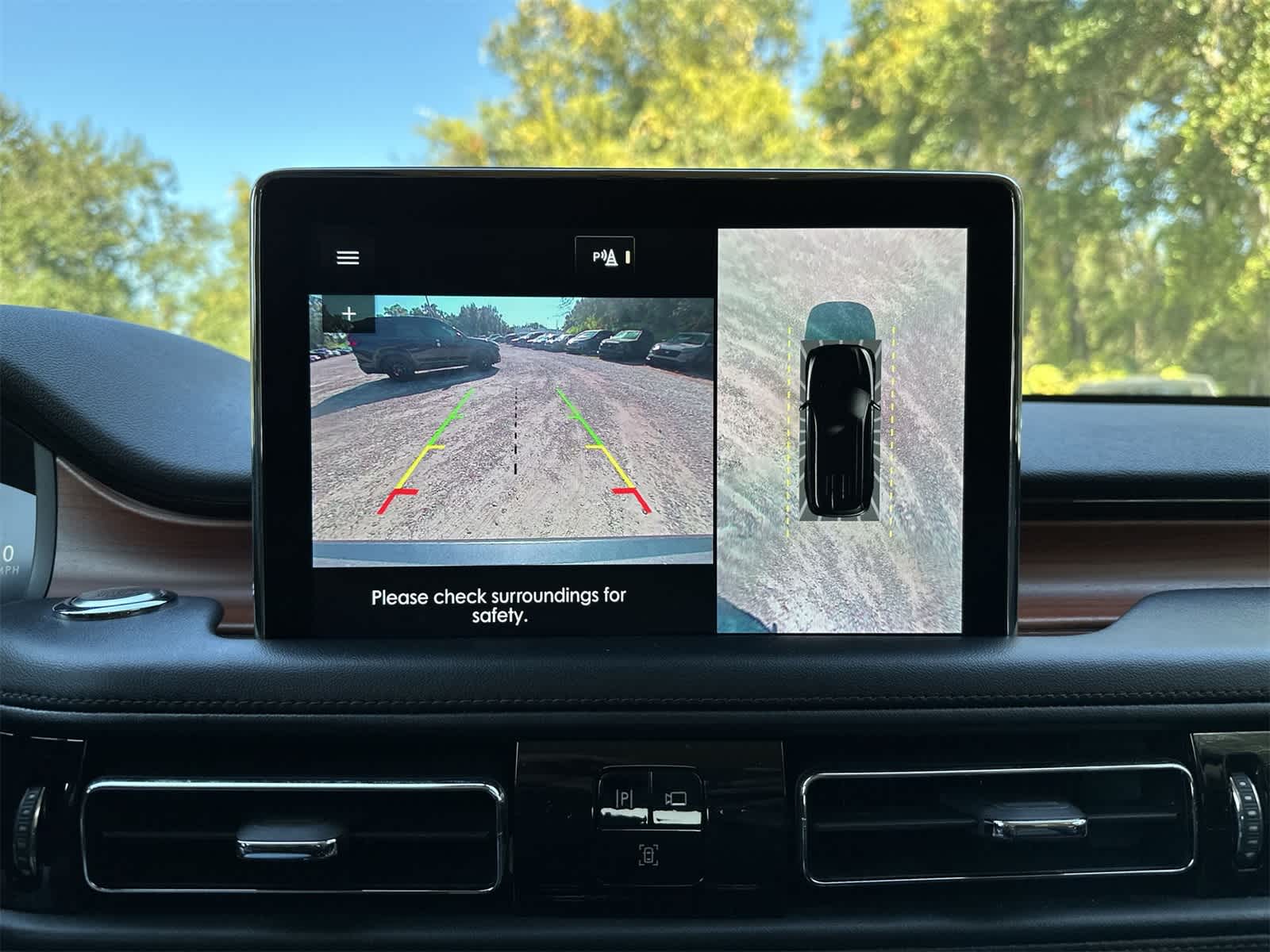 Thumbnail: 2024 Lincoln Aviator - 21