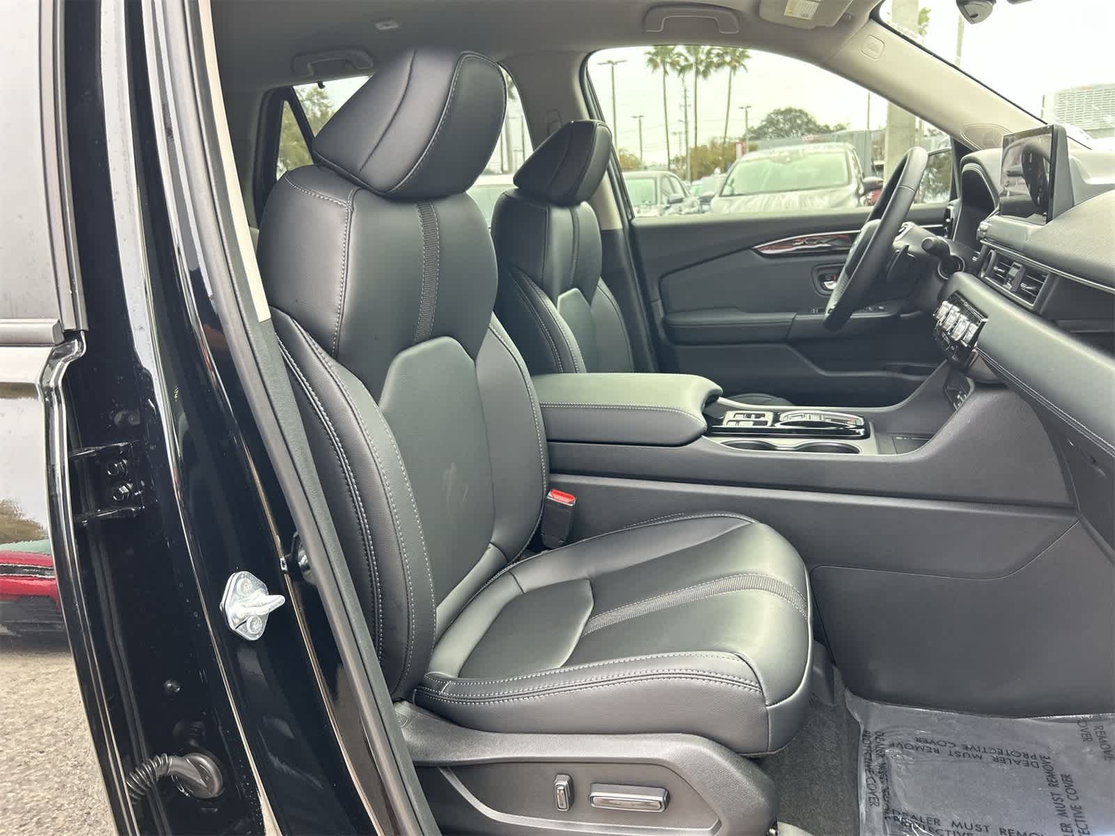 Thumbnail: 2026 Honda Pilot - 15