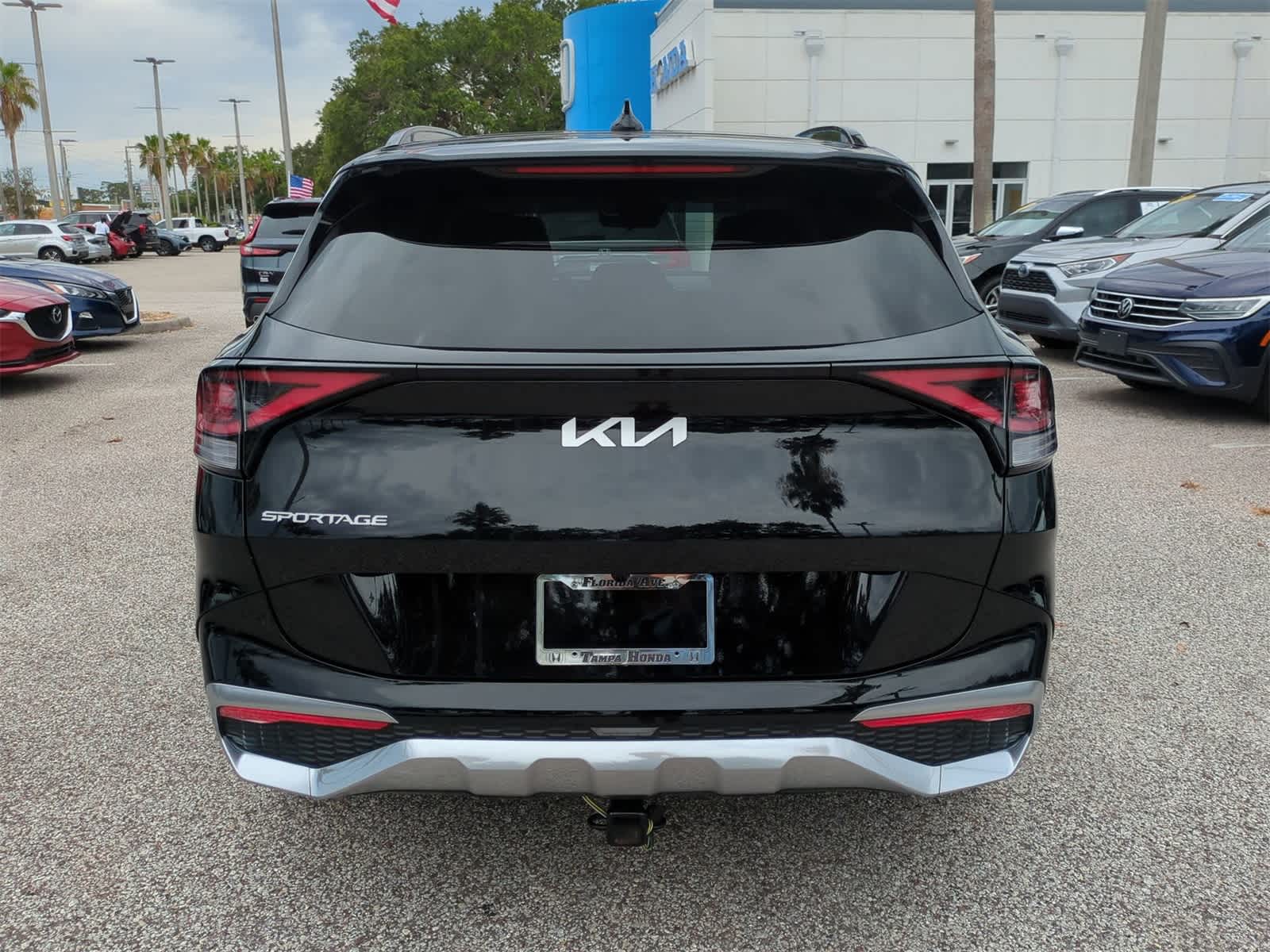 Thumbnail: 2023 Kia Sportage - 5