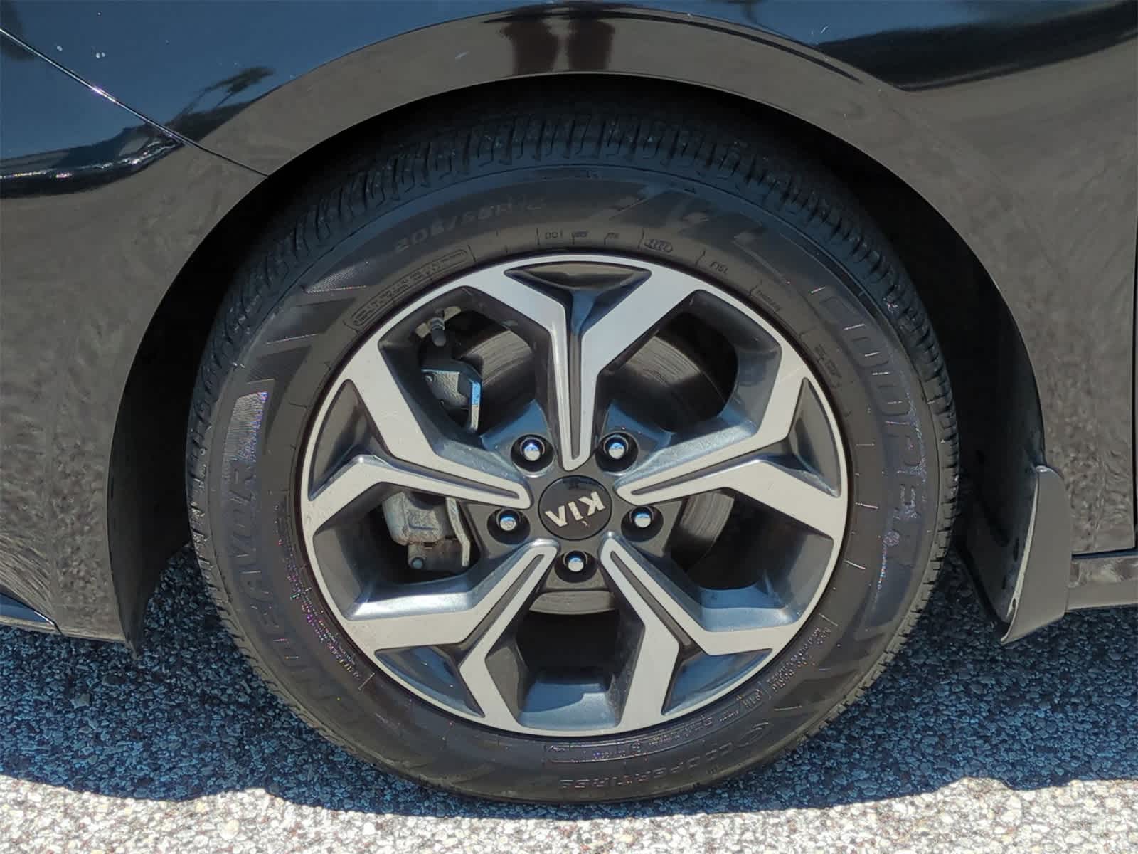 Thumbnail: 2021 Kia Forte - 11