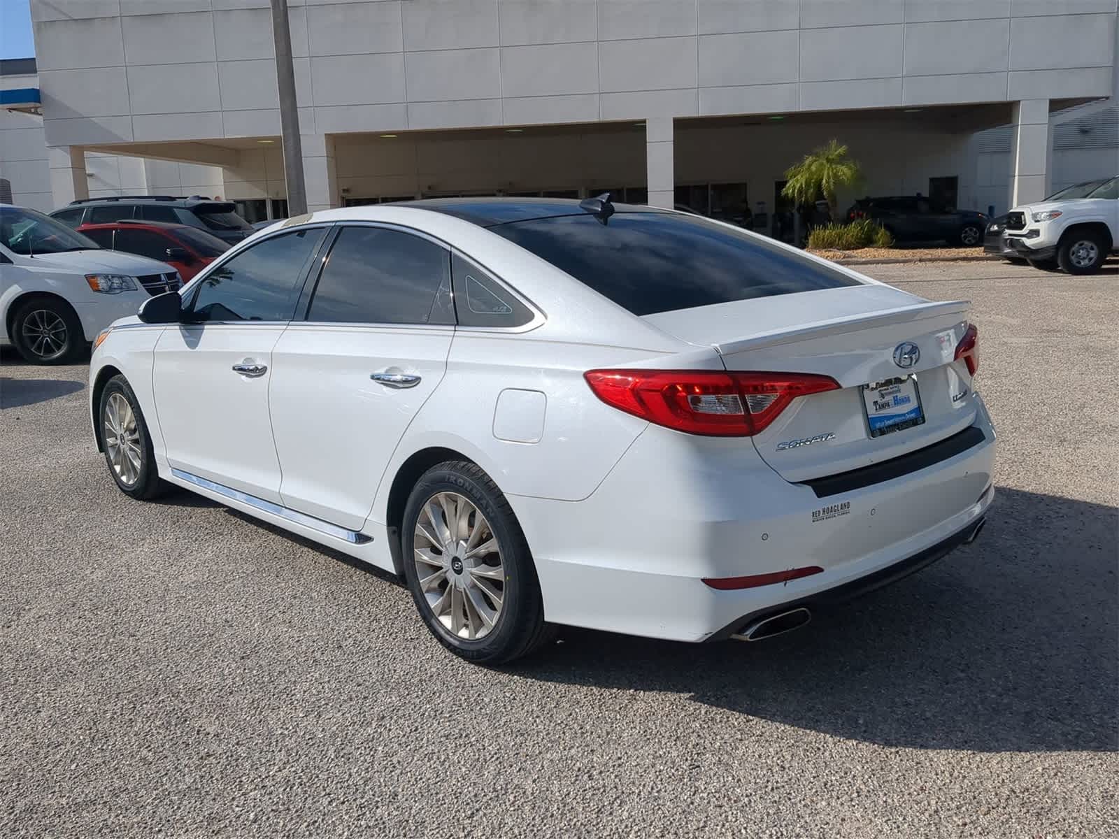 Thumbnail: 2015 Hyundai Sonata - 4
