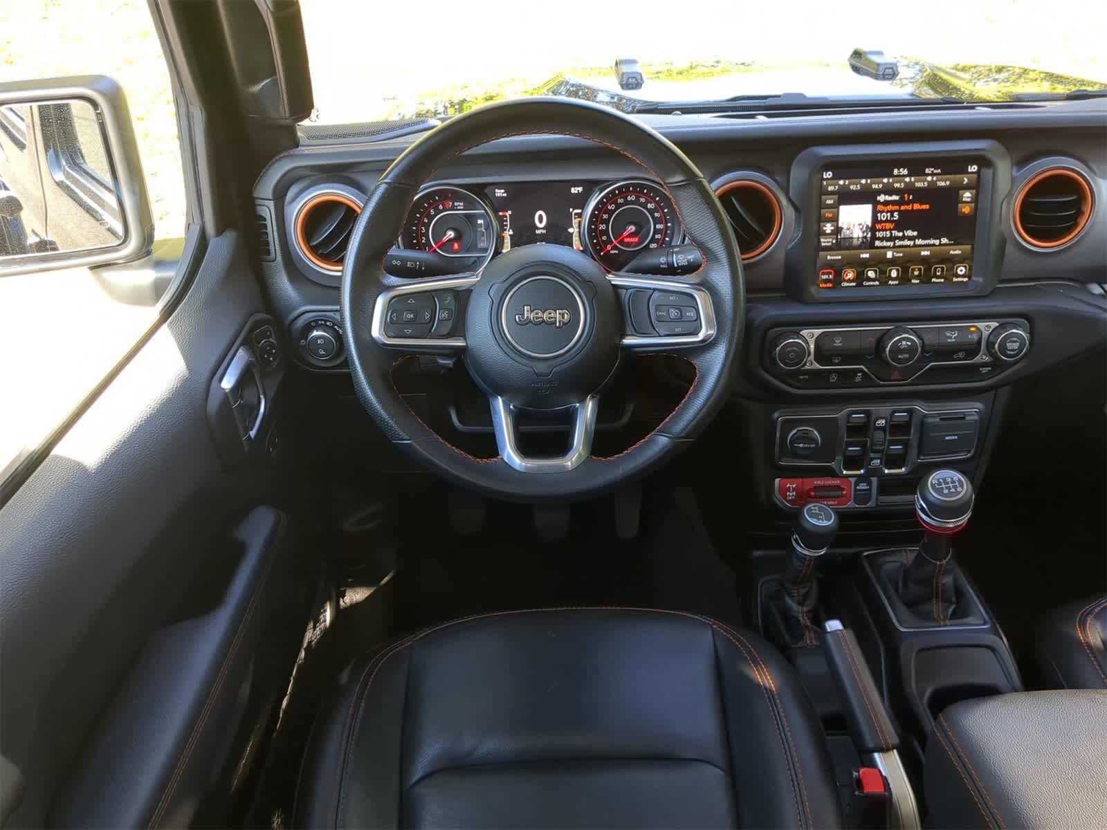 Thumbnail: 2022 Jeep Gladiator - 15