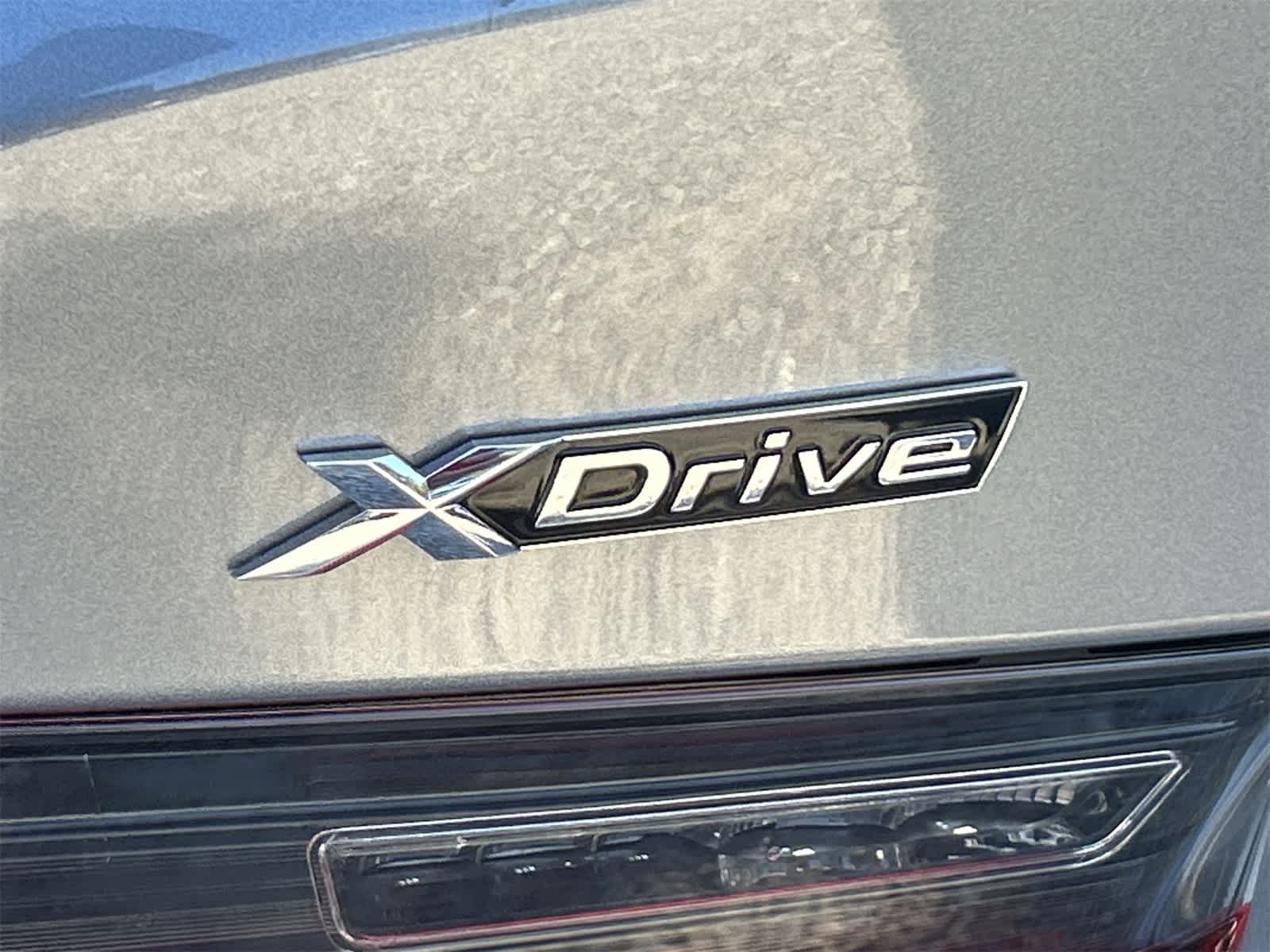 Thumbnail: 2025 BMW 3 Series - 24