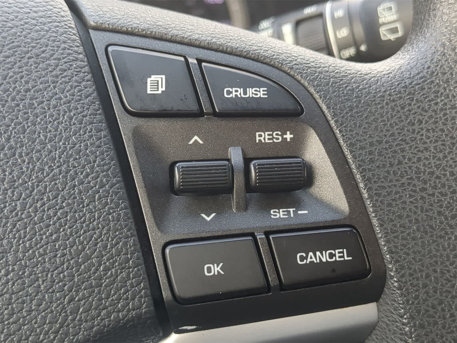 2019 Hyundai Tucson SE 23