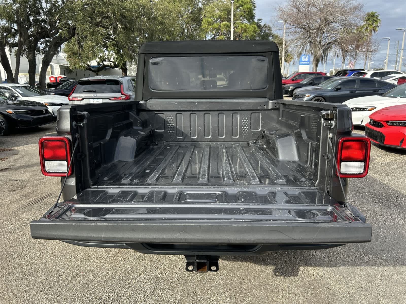 Thumbnail: 2021 Jeep Gladiator - 19