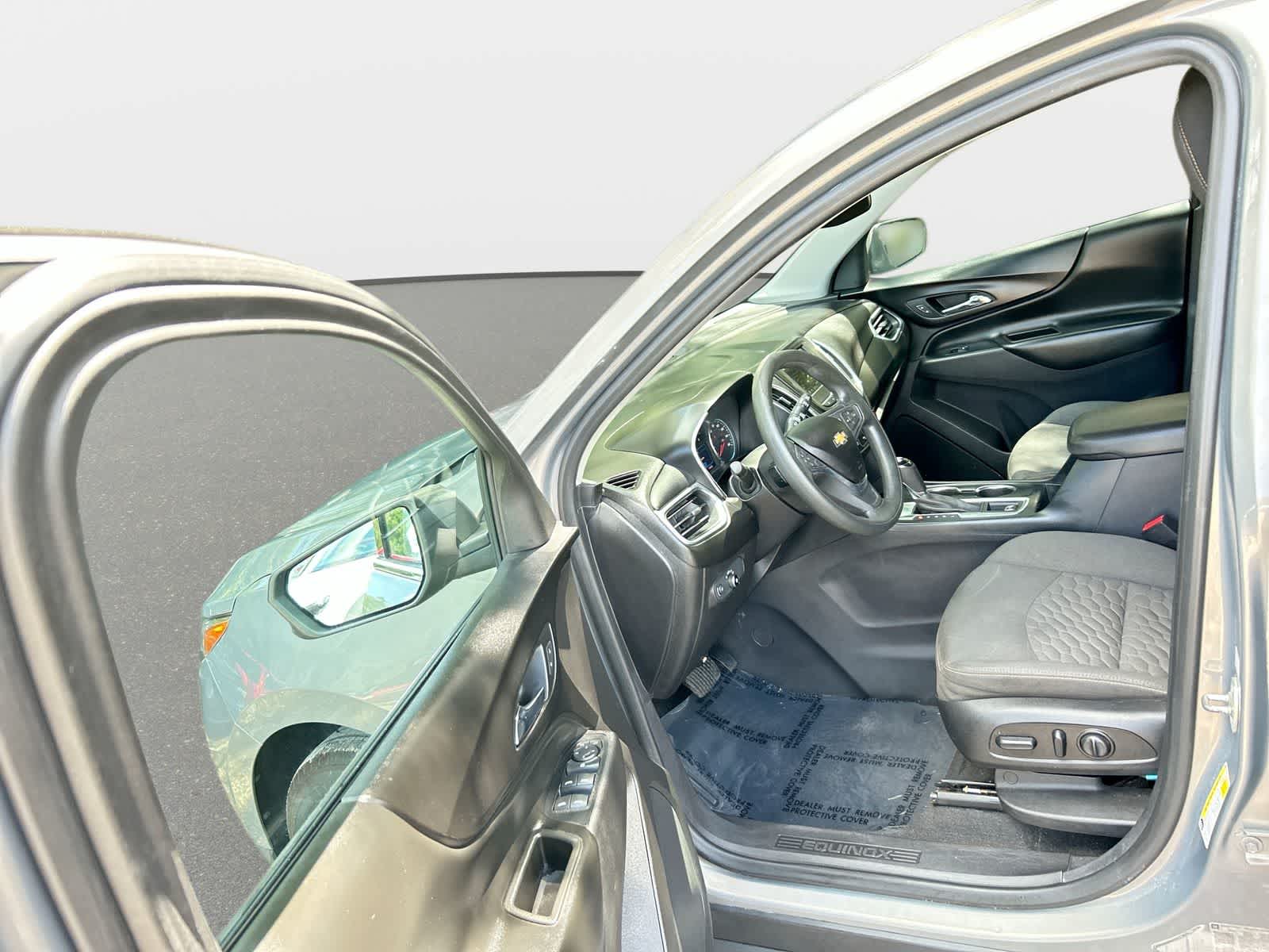 Thumbnail: 2019 Chevrolet Equinox - 10