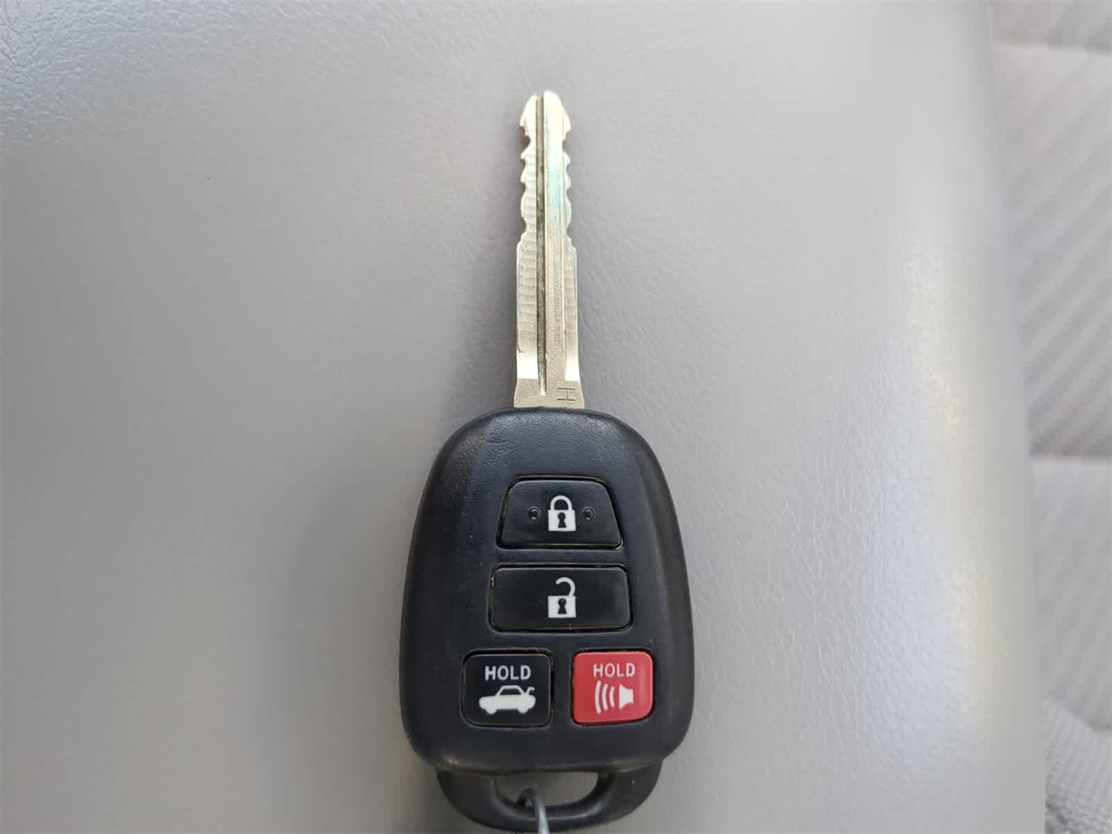 2017 Toyota Camry LE 25