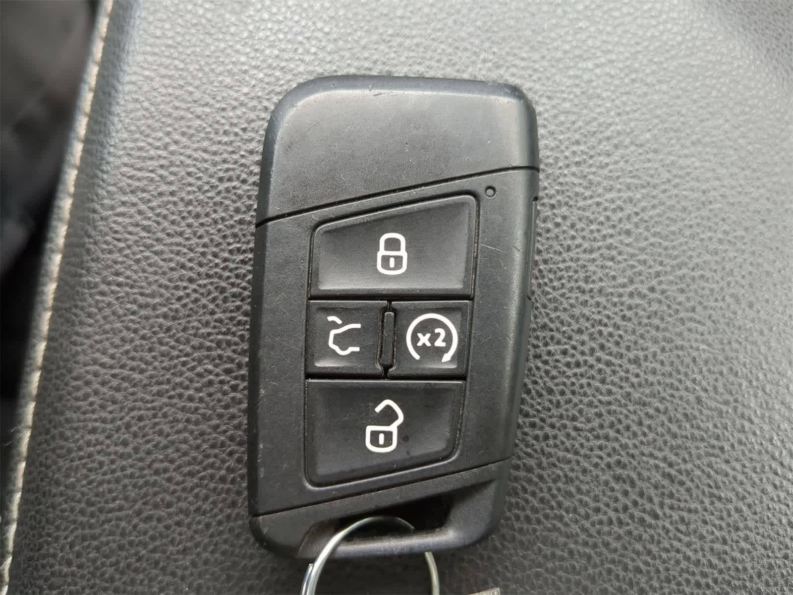 Thumbnail: 2024 Volkswagen Jetta - 27