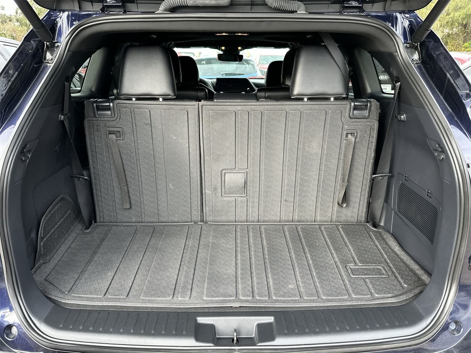 Thumbnail: 2024 Toyota Highlander - 19