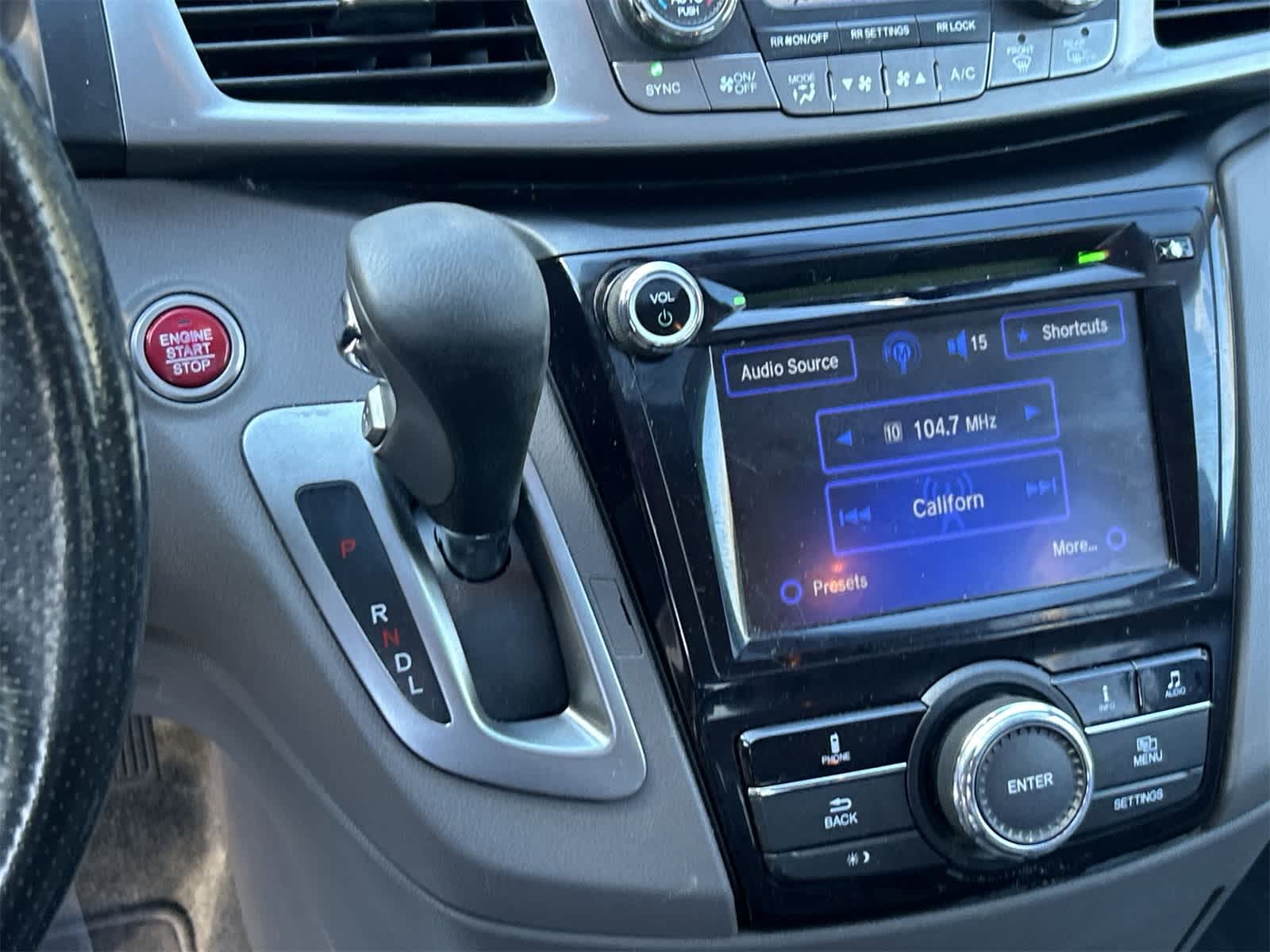 Thumbnail: 2015 Honda Odyssey - 17