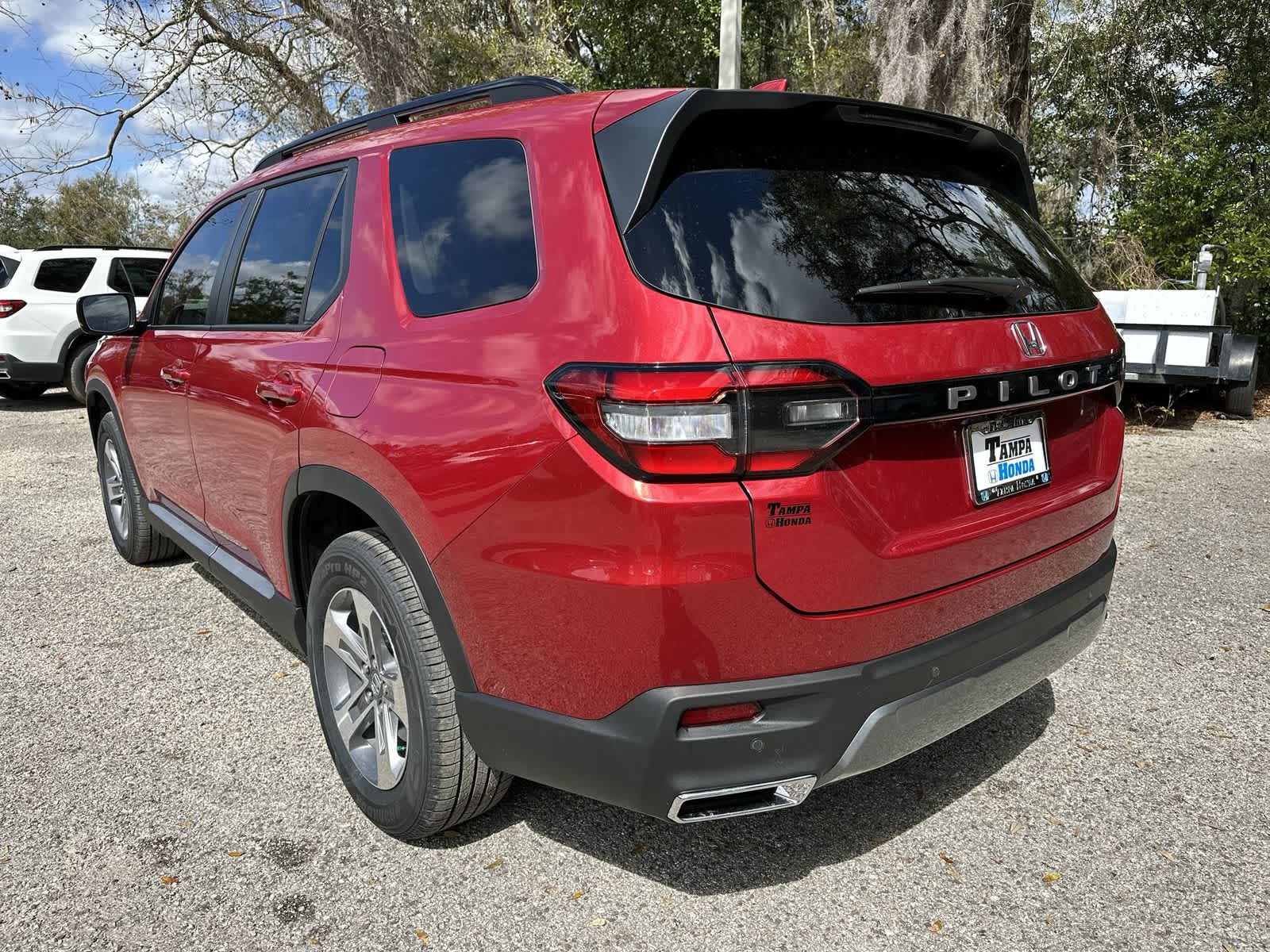 Thumbnail: 2026 Honda Pilot - 4