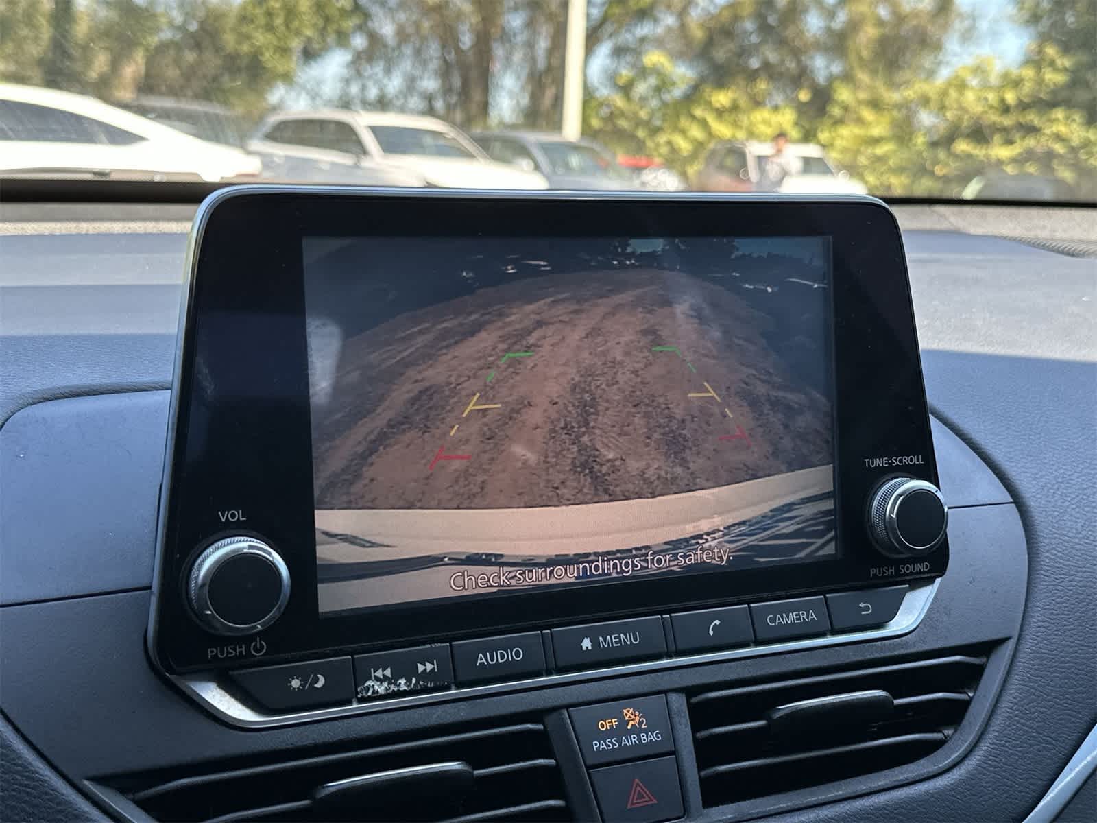 Thumbnail: 2020 Nissan Altima - 21