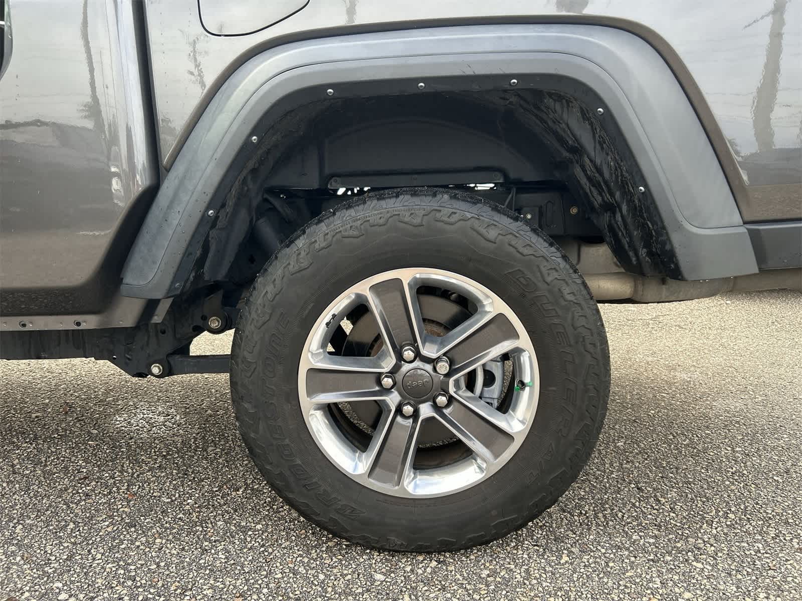 Thumbnail: 2021 Jeep Gladiator - 8