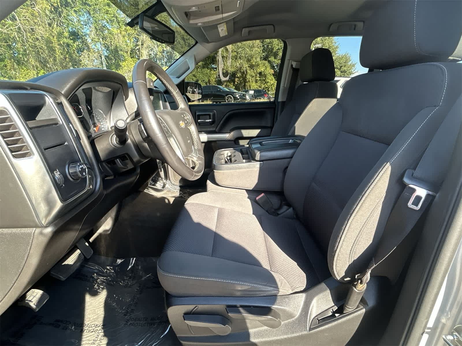 Thumbnail: 2018 Chevrolet Silverado 1500 - 11