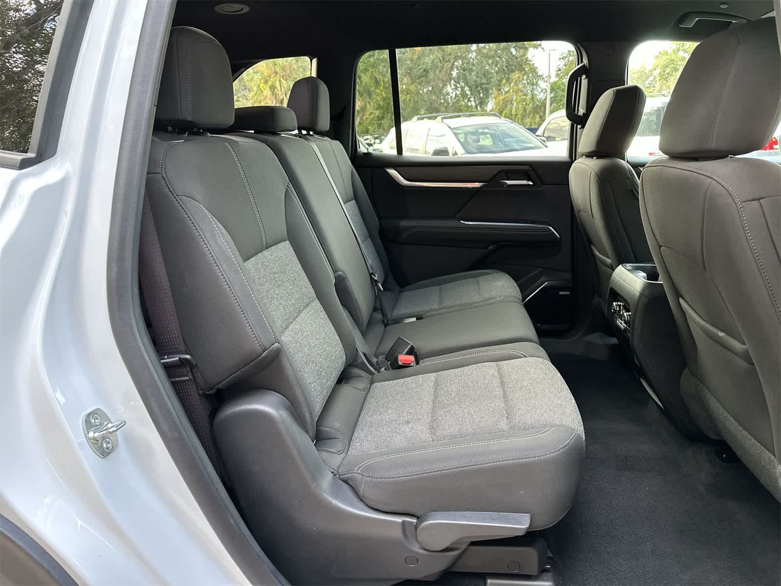 Thumbnail: 2025 GMC Acadia - 13