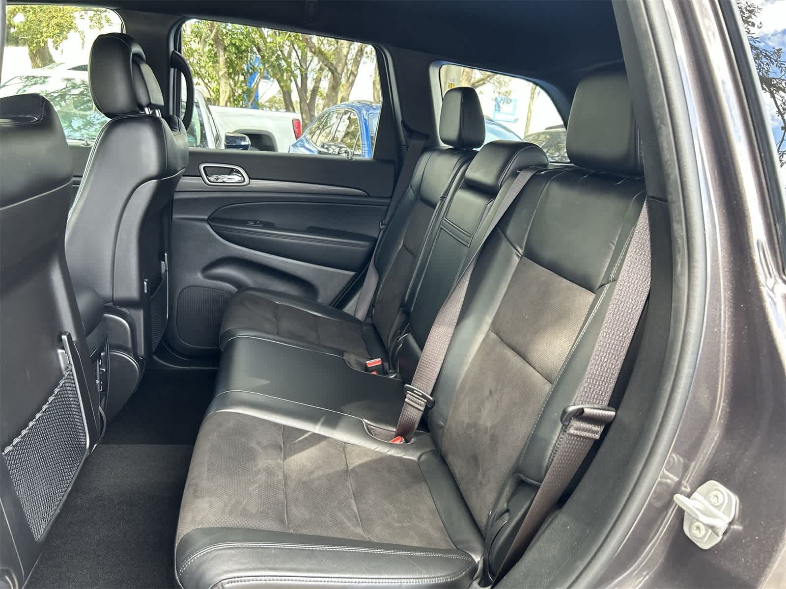 Thumbnail: 2021 Jeep Grand Cherokee - 15