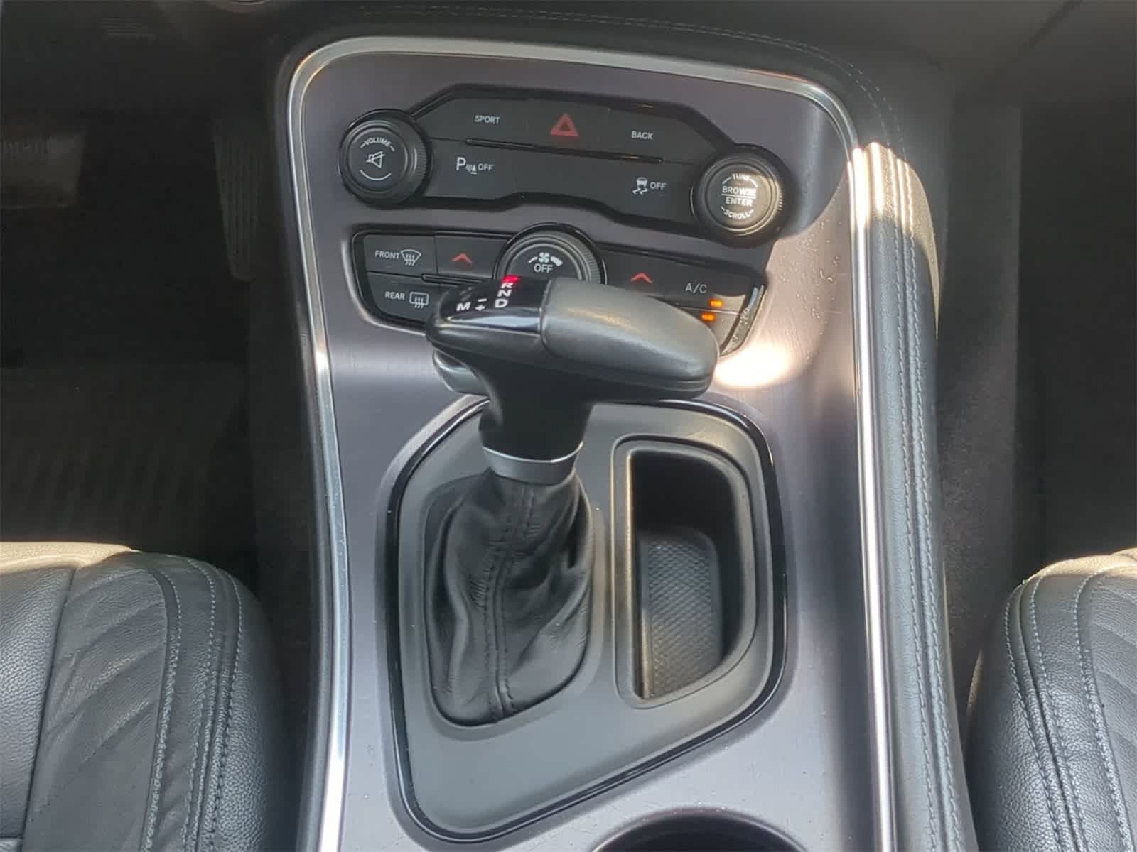 Thumbnail: 2016 Dodge Challenger - 18