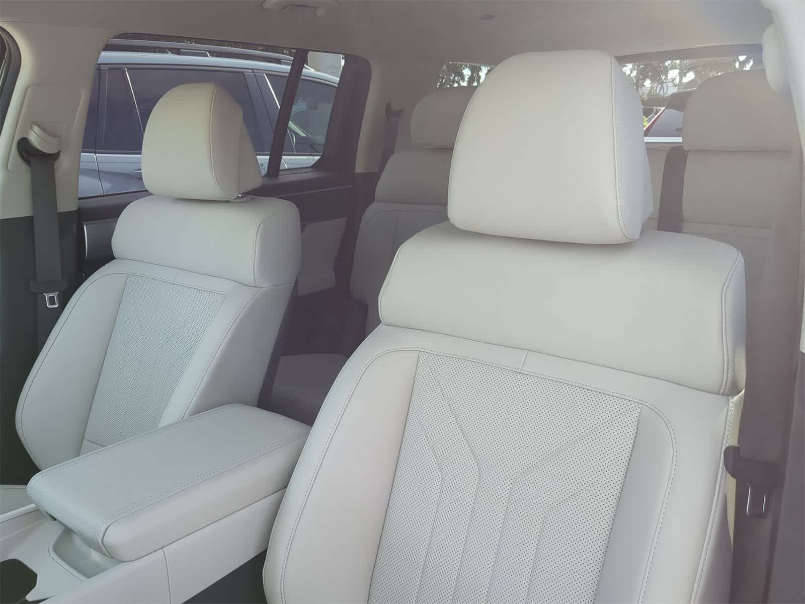 Thumbnail: 2024 Hyundai Santa Fe - 8