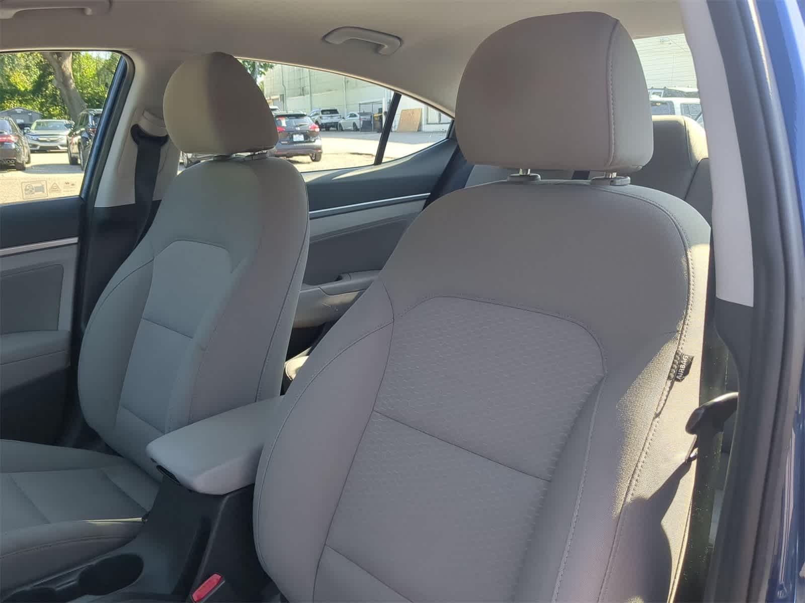Thumbnail: 2020 Hyundai Elantra - 8