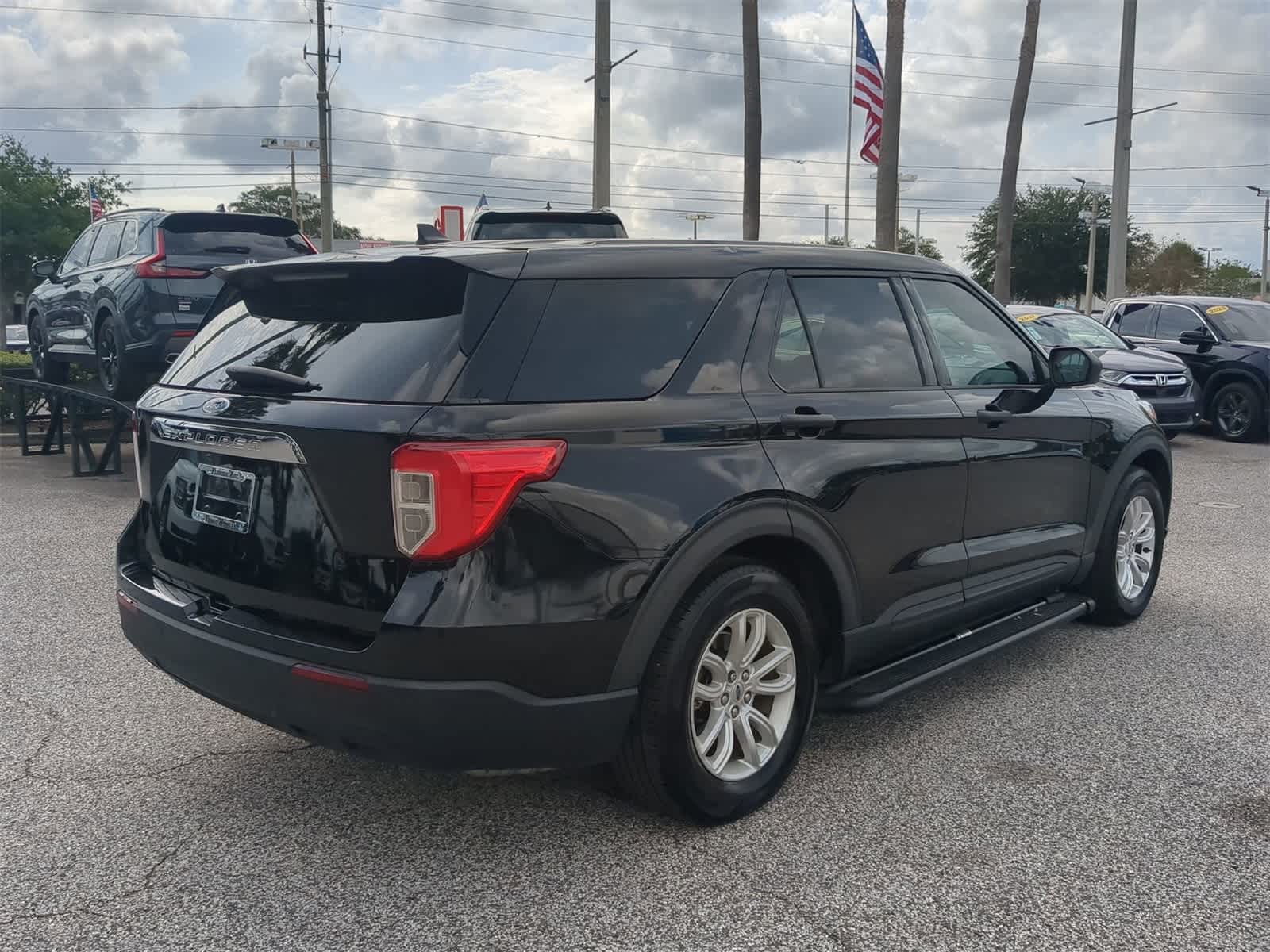Thumbnail: 2021 Ford Explorer - 6