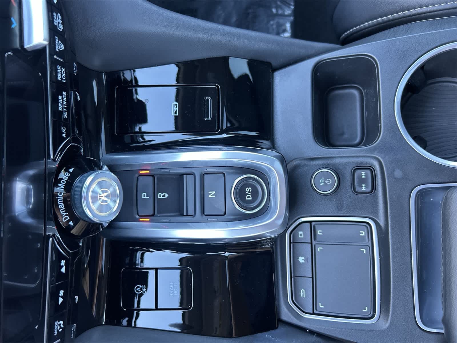 Thumbnail: 2023 Acura MDX - 17