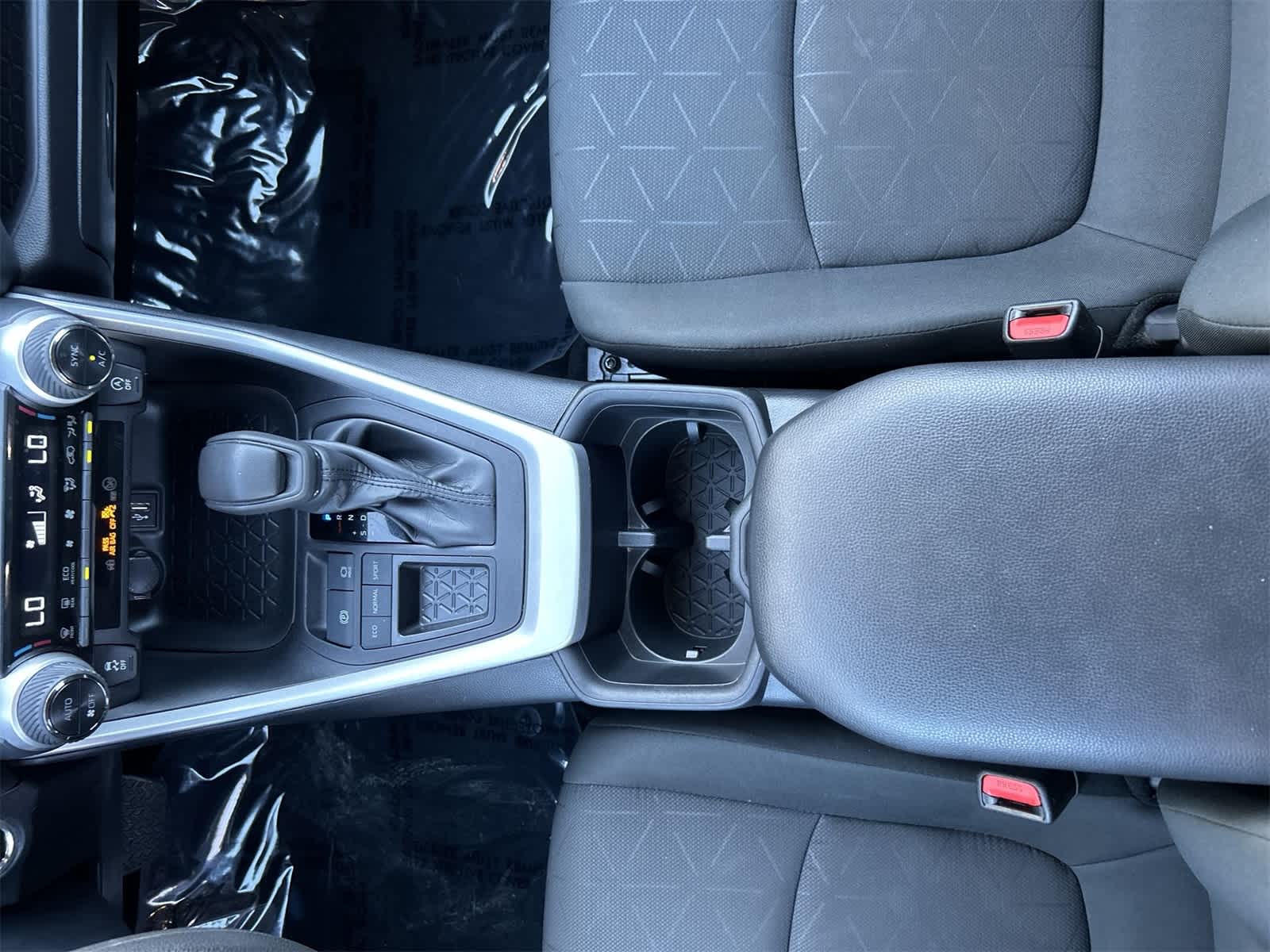 Thumbnail: 2024 Toyota RAV4 - 16