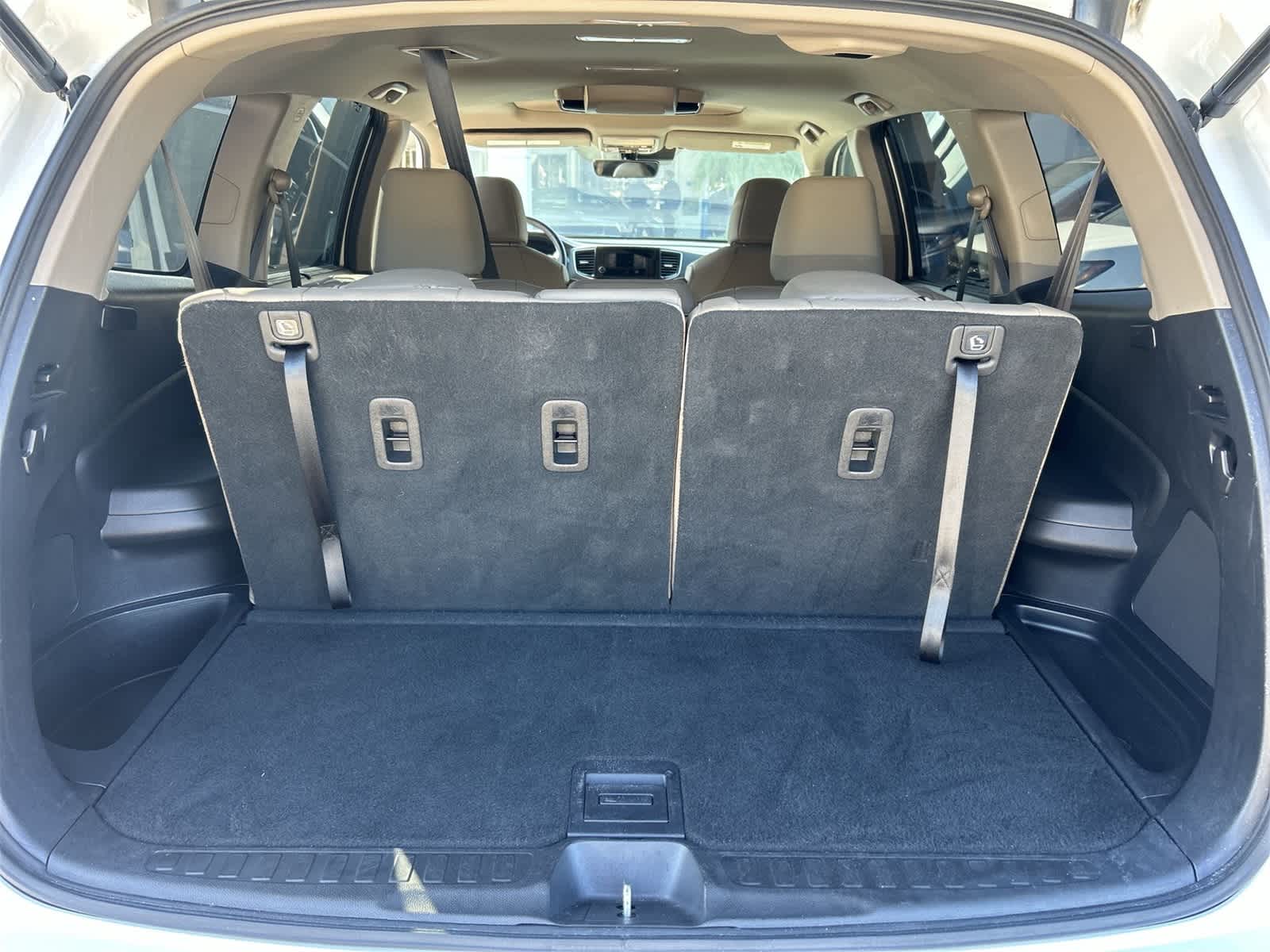 Thumbnail: 2020 Honda Pilot - 19