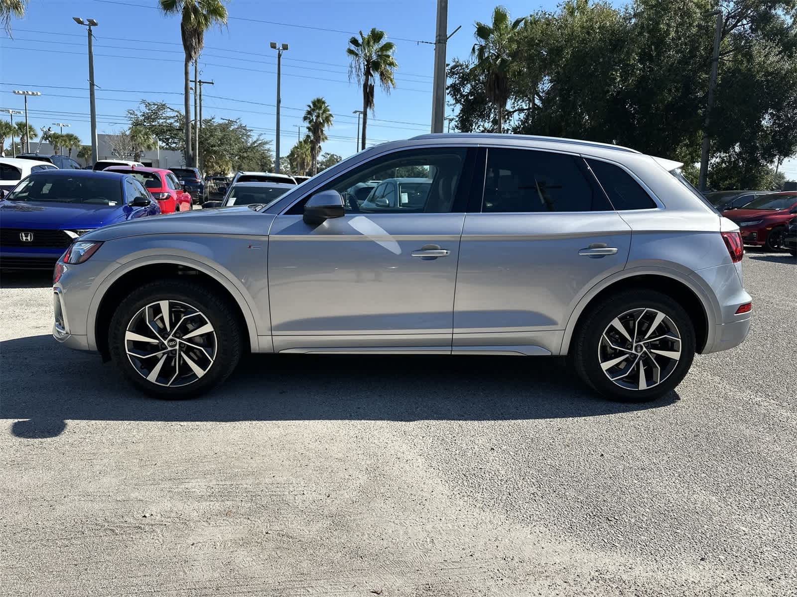 Thumbnail: 2024 Audi Q5 - 3