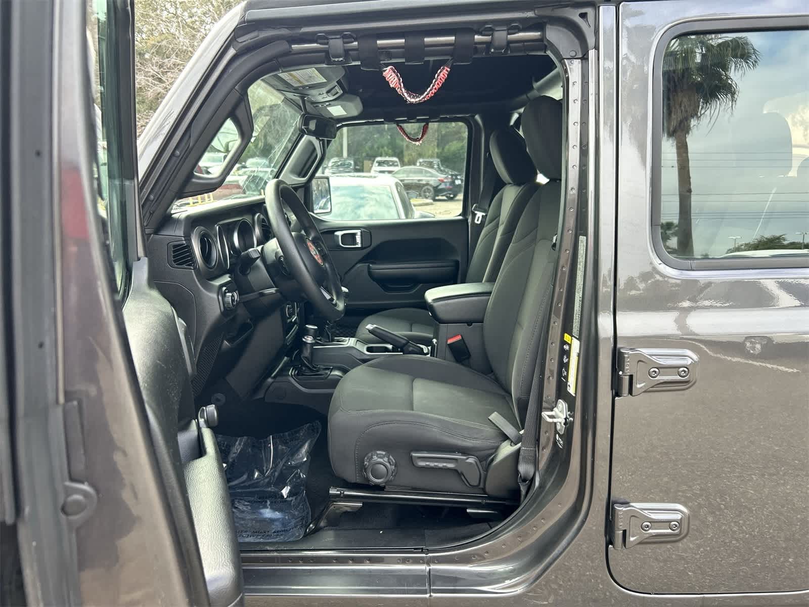 Thumbnail: 2021 Jeep Gladiator - 2