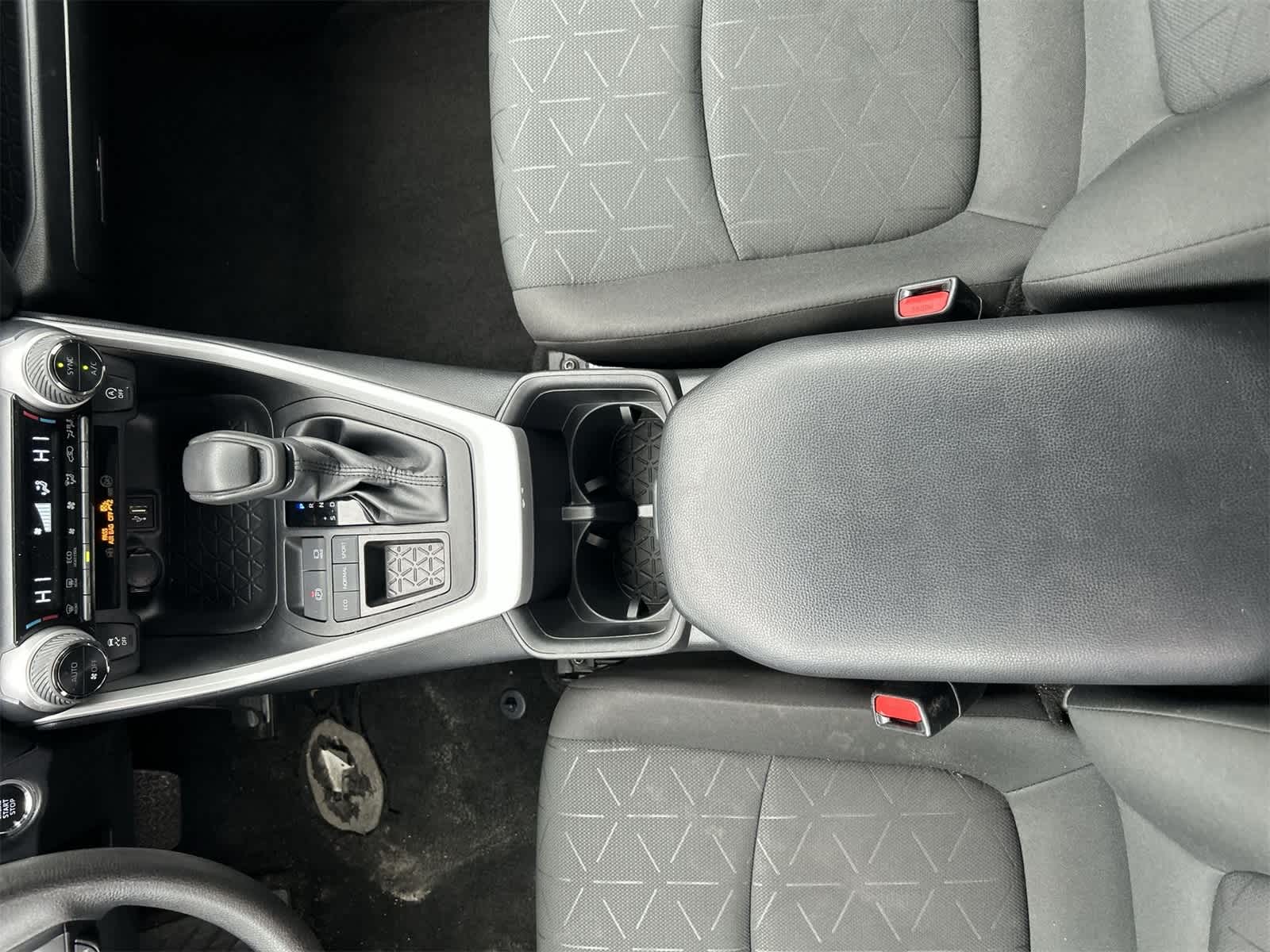 Thumbnail: 2024 Toyota RAV4 - 16