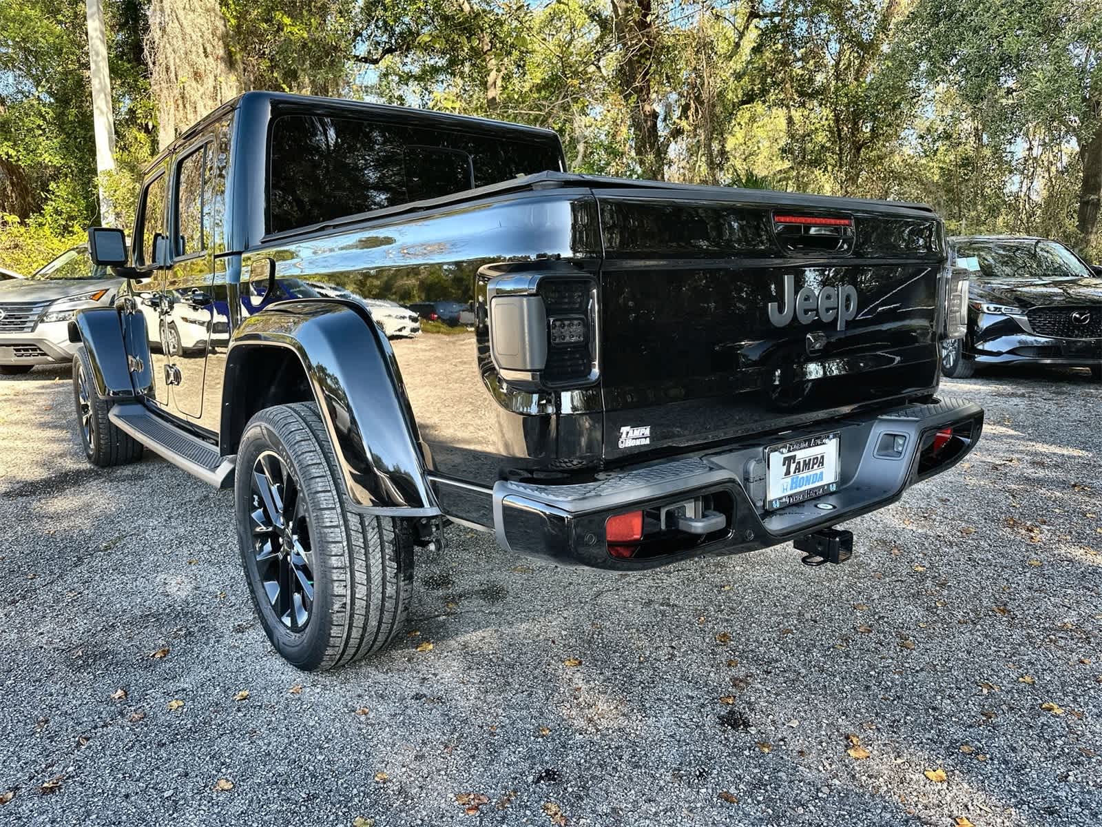 Thumbnail: 2023 Jeep Gladiator - 4