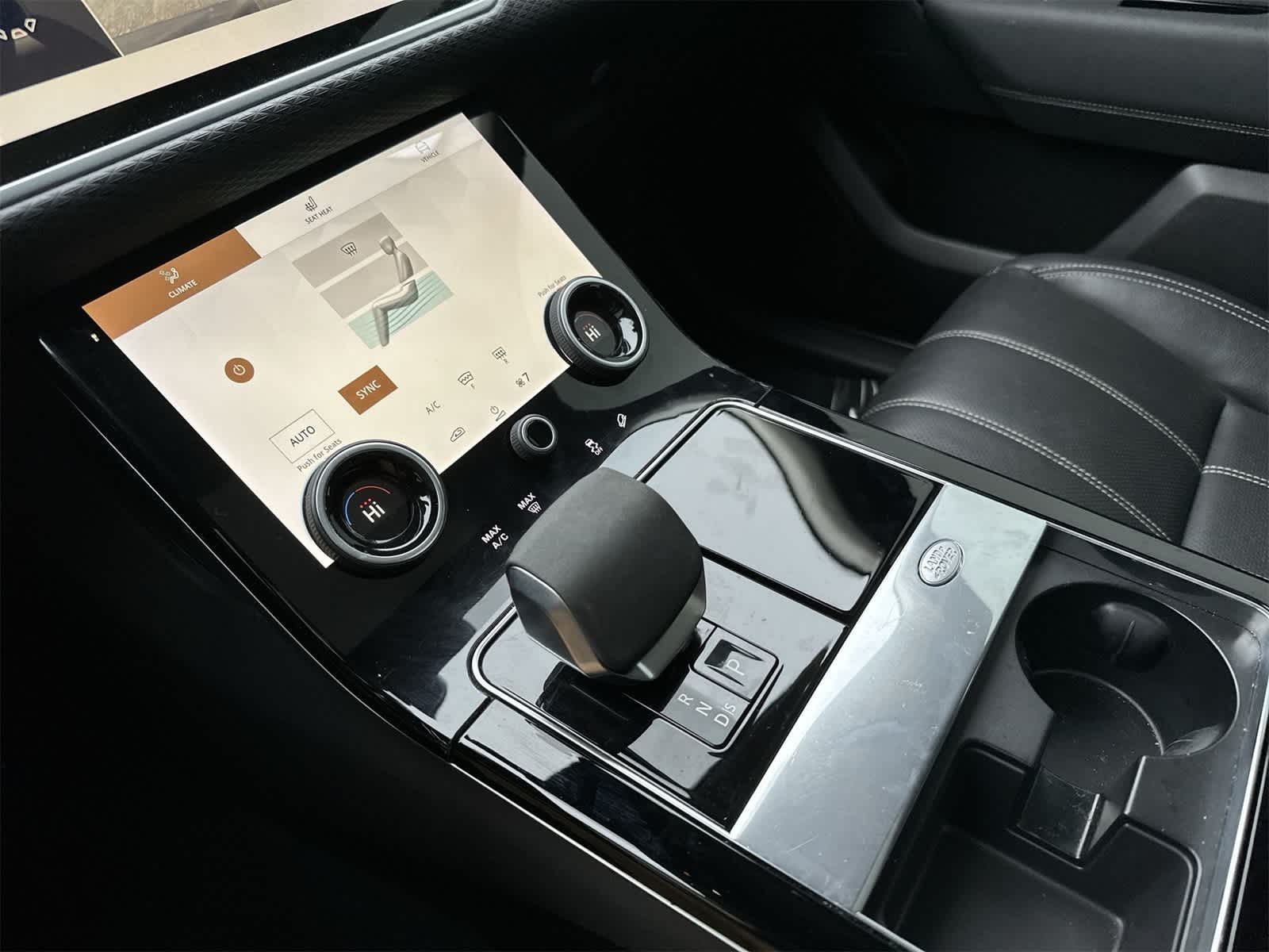 Thumbnail: 2023 Land Rover Range Rover Velar - 17