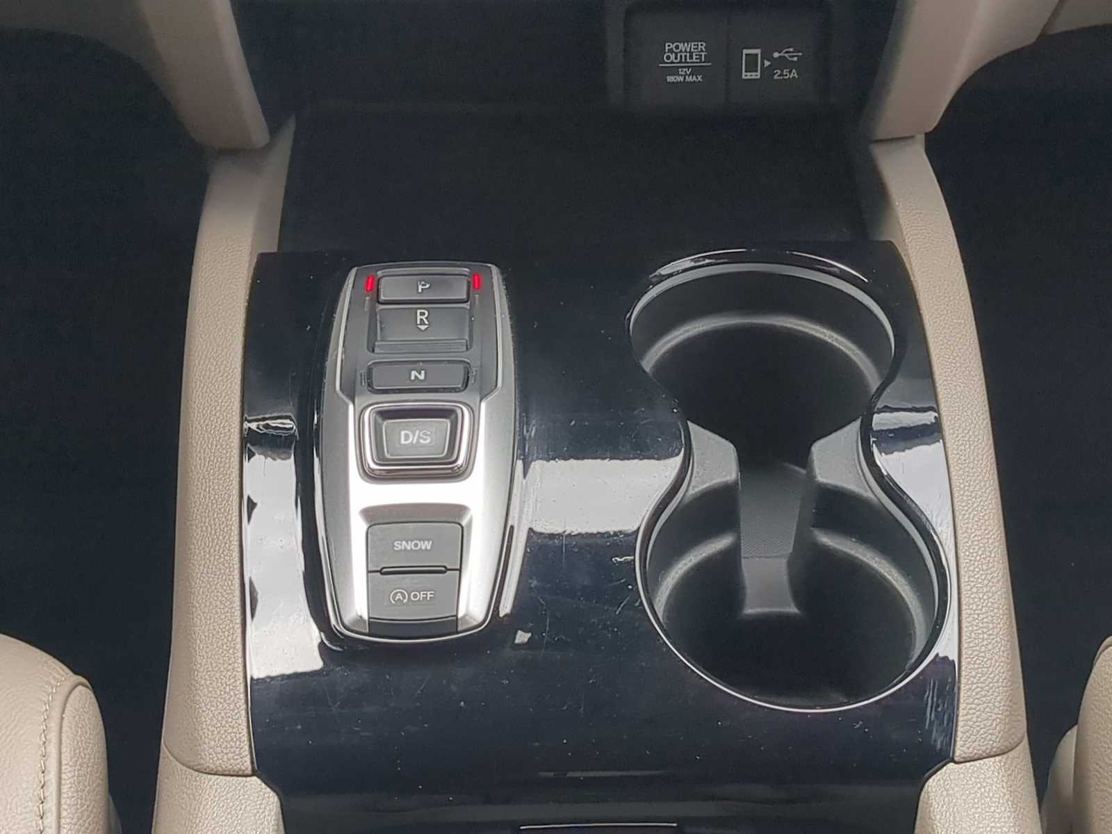 Thumbnail: 2019 Honda Pilot - 19