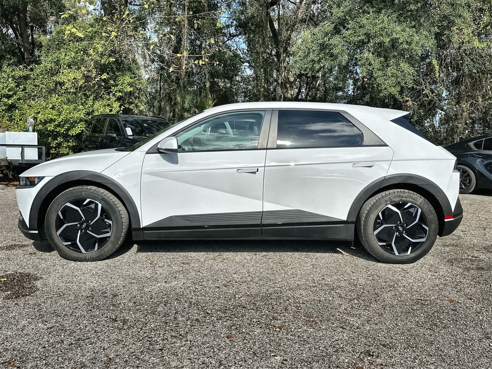 Thumbnail: 2024 Hyundai Ioniq 5 - 3