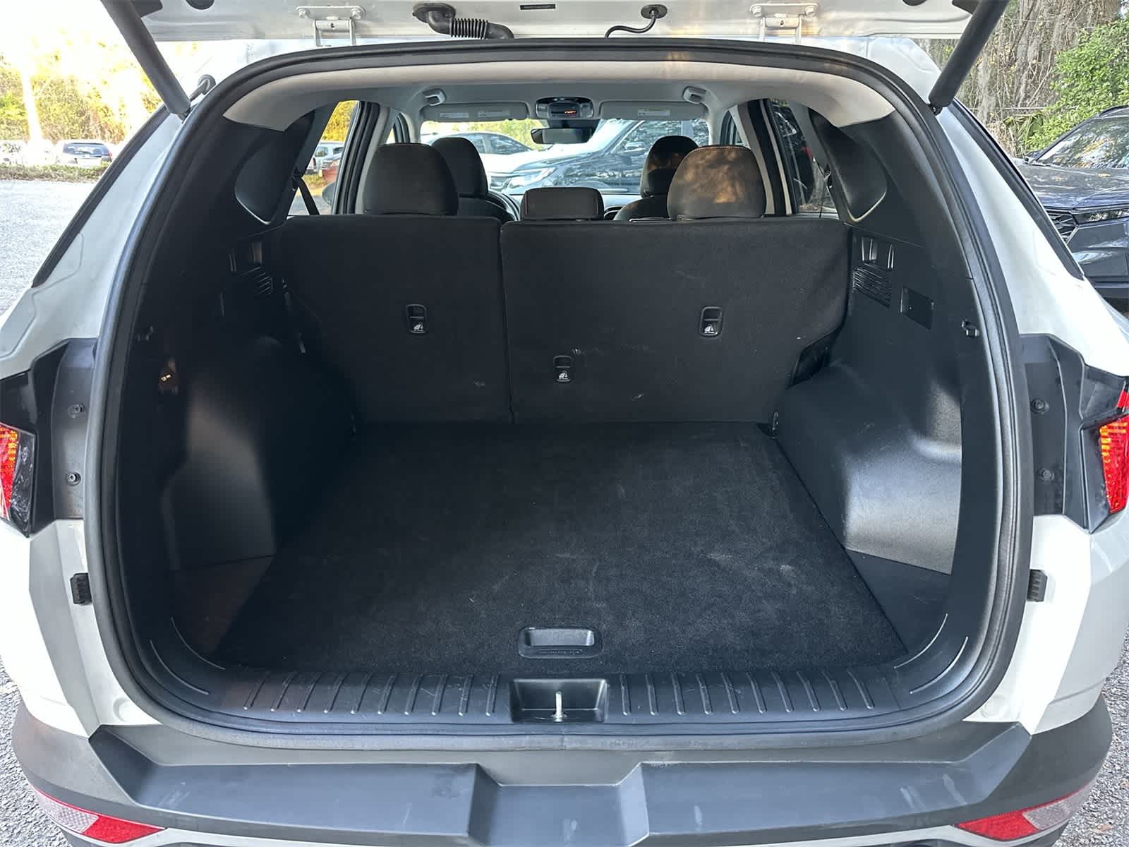 Thumbnail: 2024 Hyundai Tucson - 19