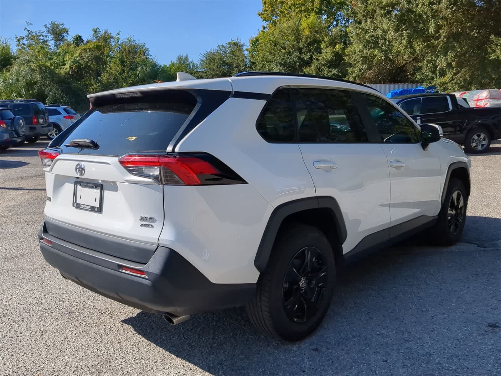 Thumbnail: 2021 Toyota RAV4 - 6