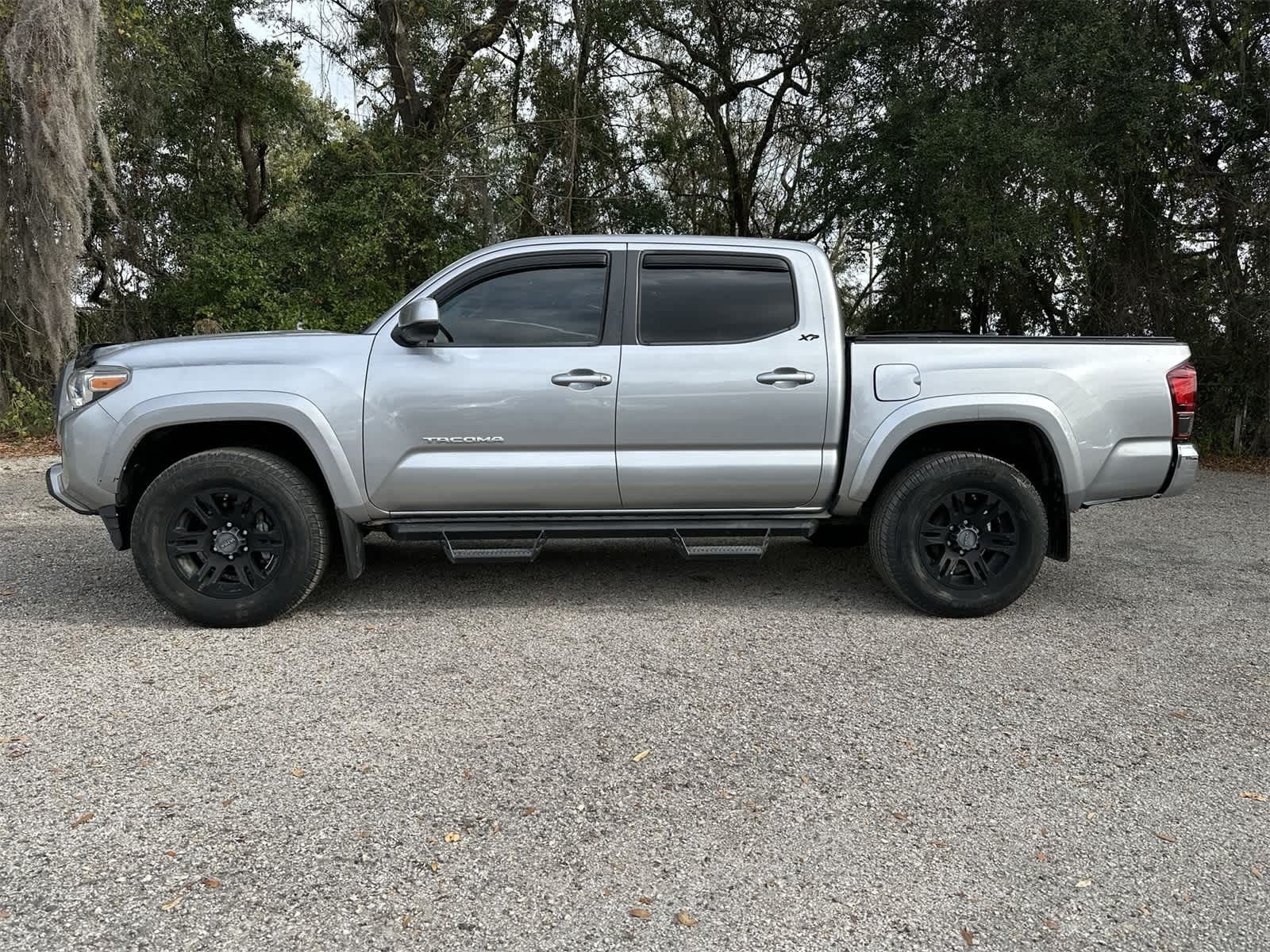 Thumbnail: 2018 Toyota Tacoma - 3