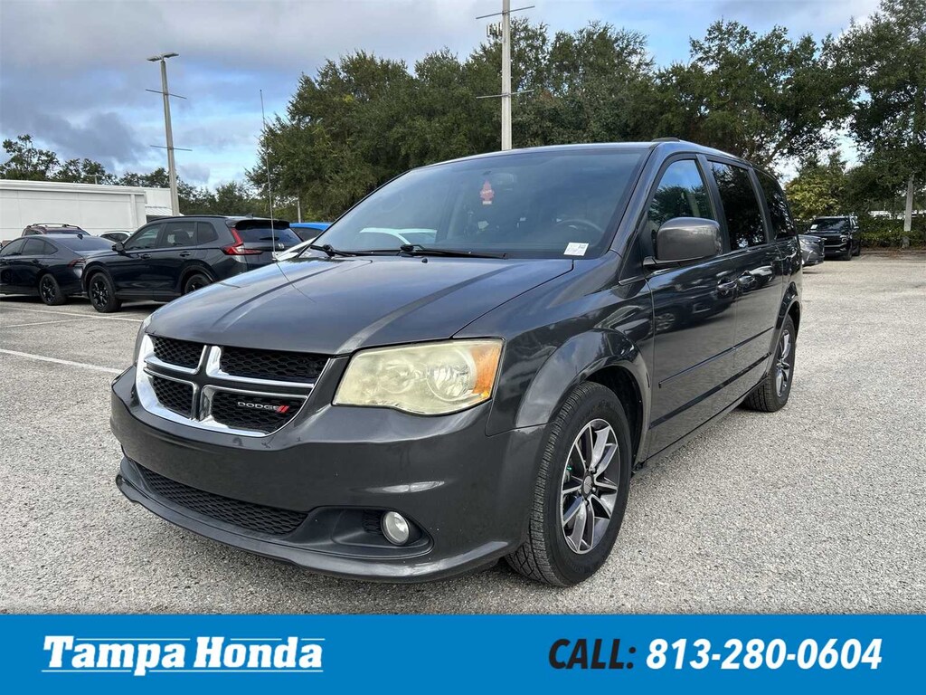Used 2017 Dodge Grand Caravan SXT Van