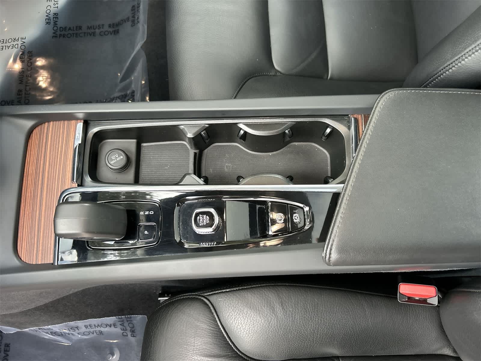 Thumbnail: 2024 Volvo S60 - 16