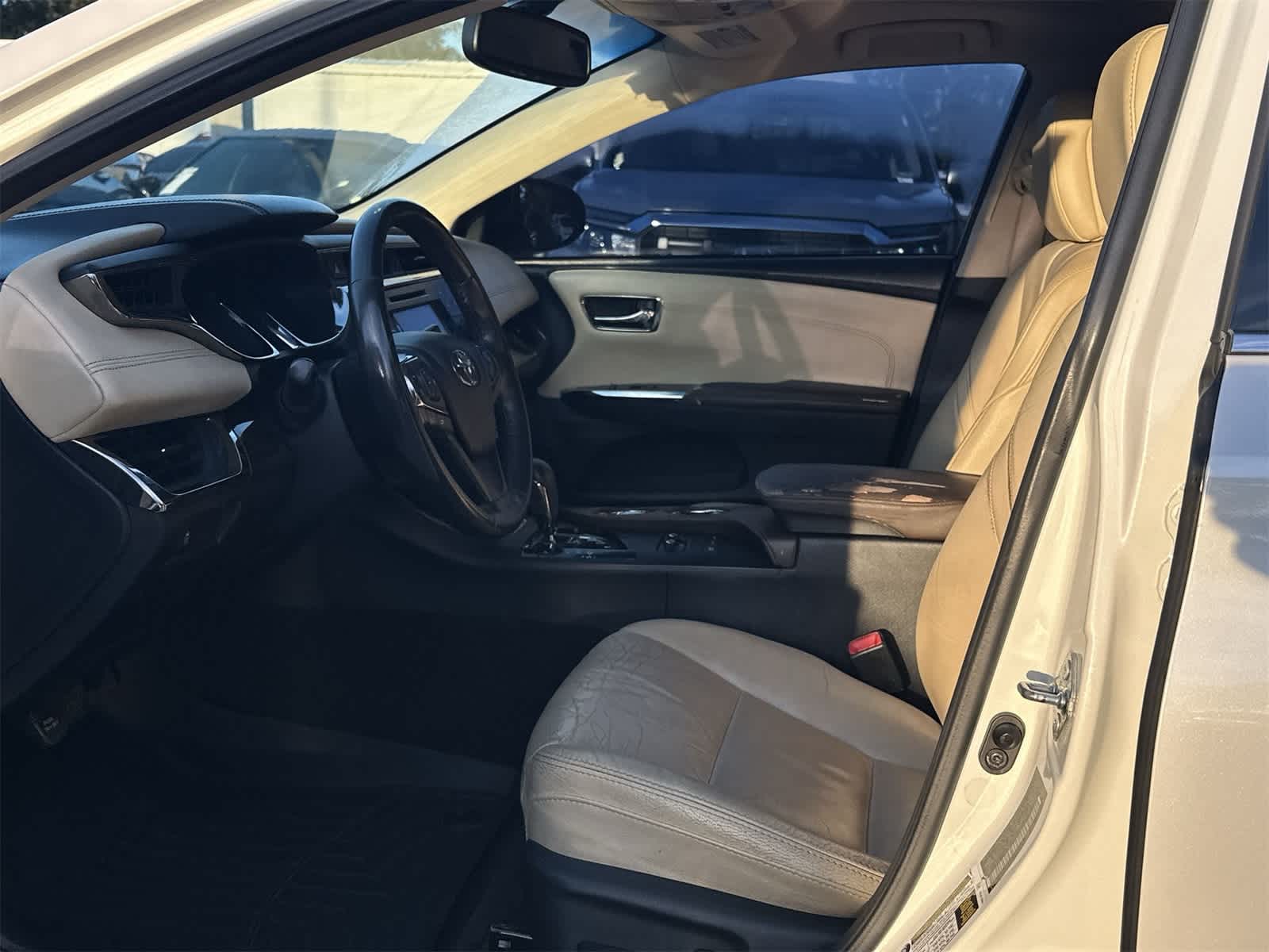 Thumbnail: 2013 Toyota Avalon - 5