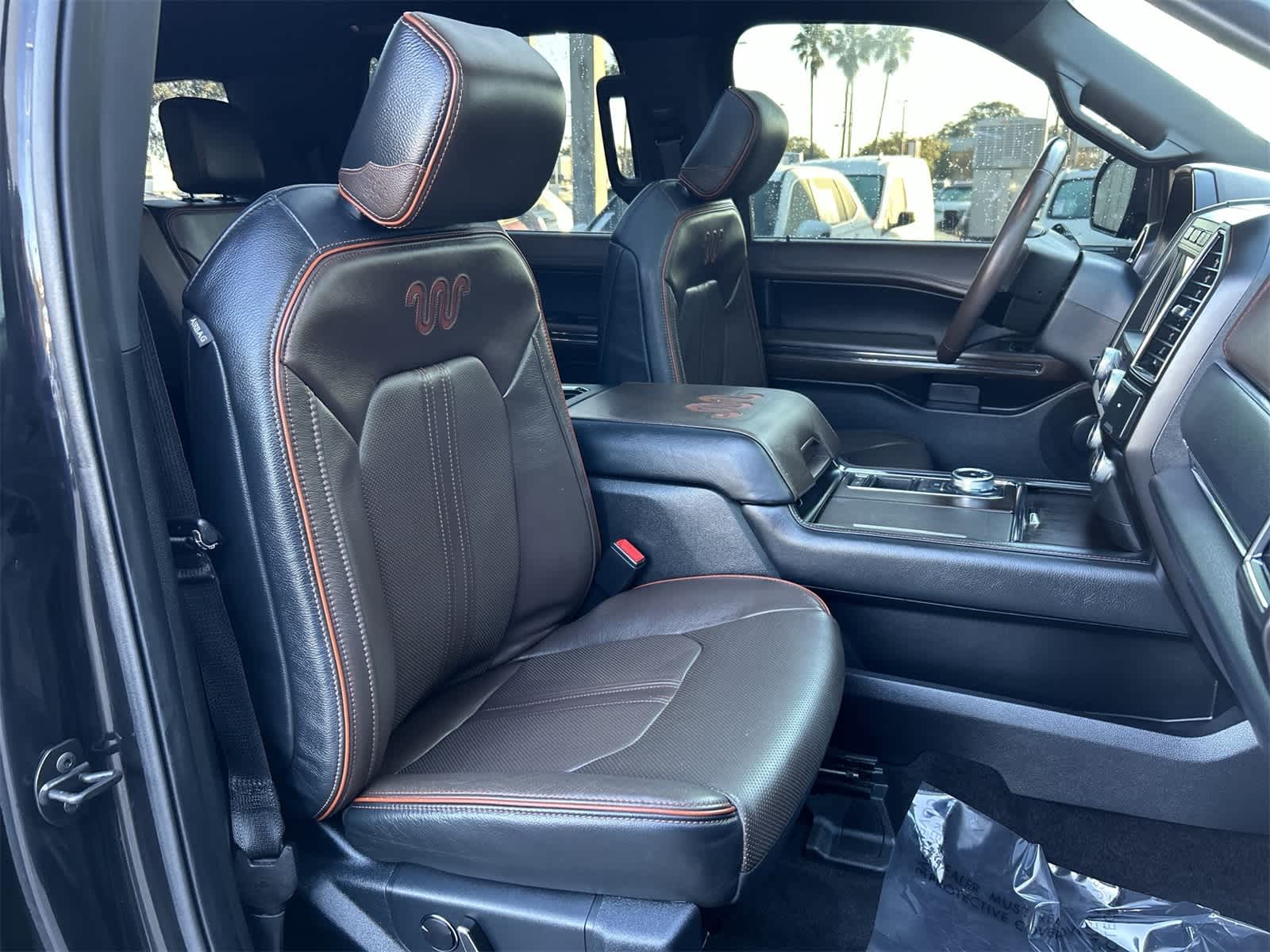 Thumbnail: 2021 Ford Expedition - 14