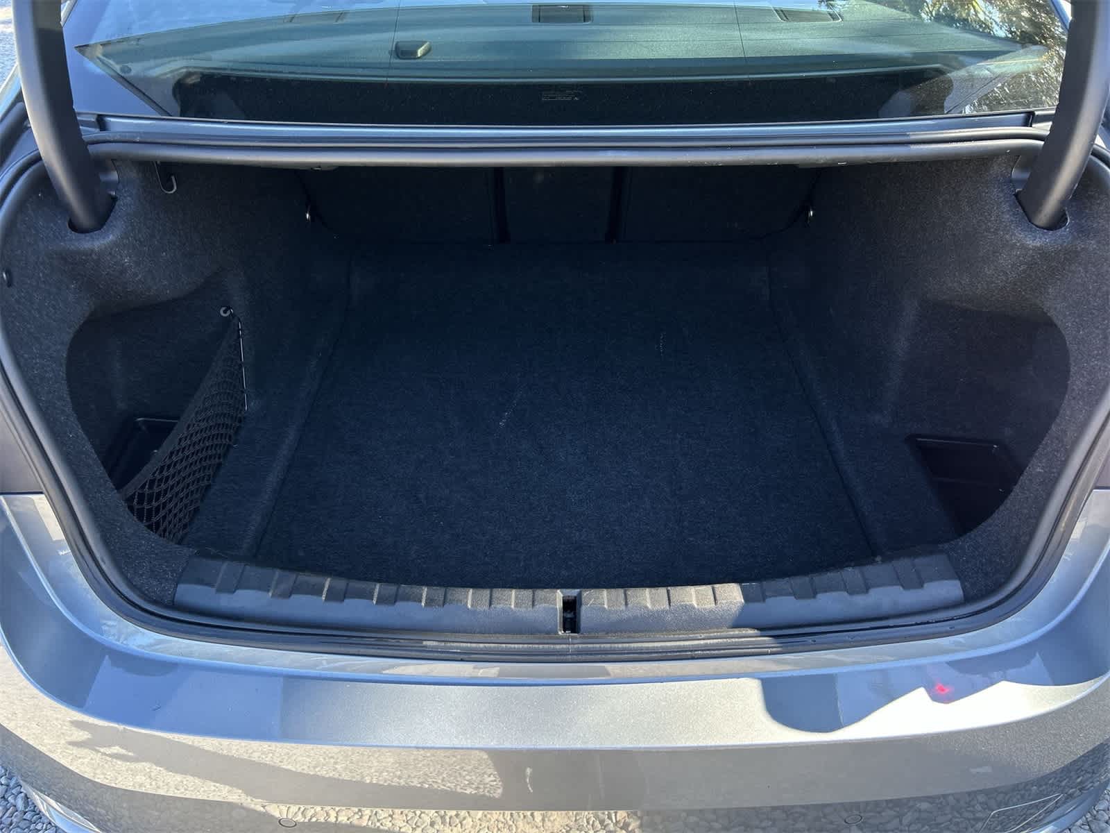 Thumbnail: 2025 BMW 3 Series - 19