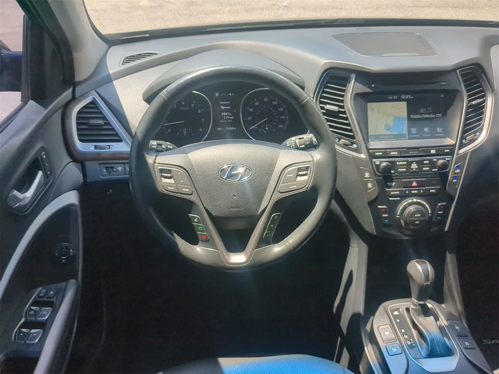 Thumbnail: 2018 Hyundai Santa Fe - 15