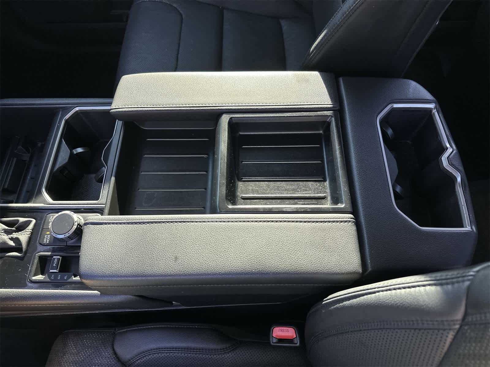 Thumbnail: 2024 Toyota Tundra - 16