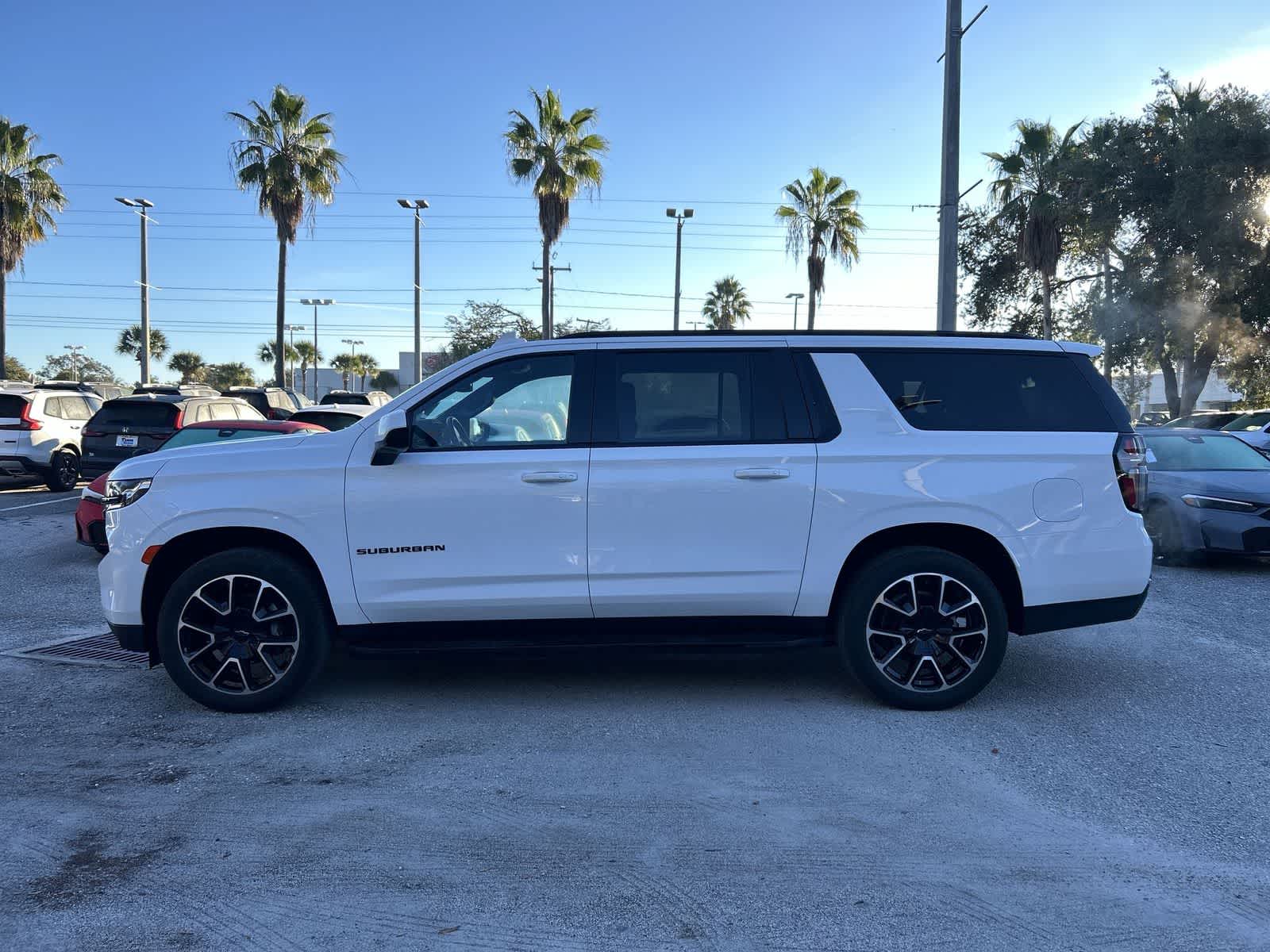 Thumbnail: 2024 Chevrolet Suburban - 3