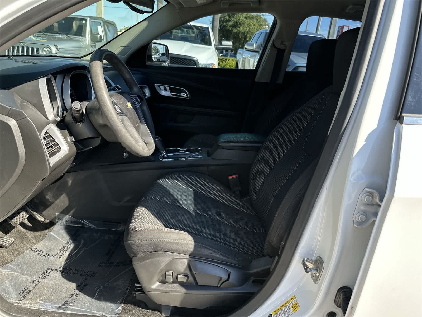 Thumbnail: 2017 Chevrolet Equinox - 5