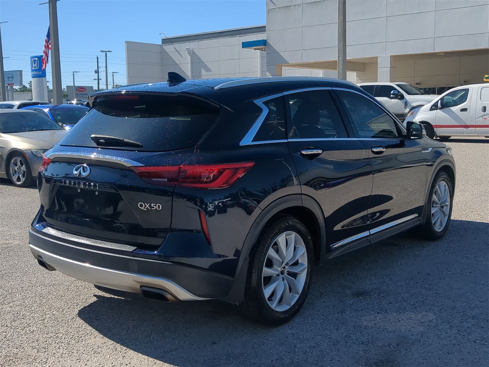 2019 INFINITI QX50 Essential 6