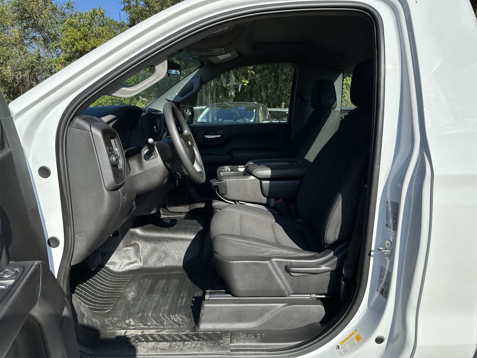 Thumbnail: 2024 Chevrolet Silverado 1500 - 2